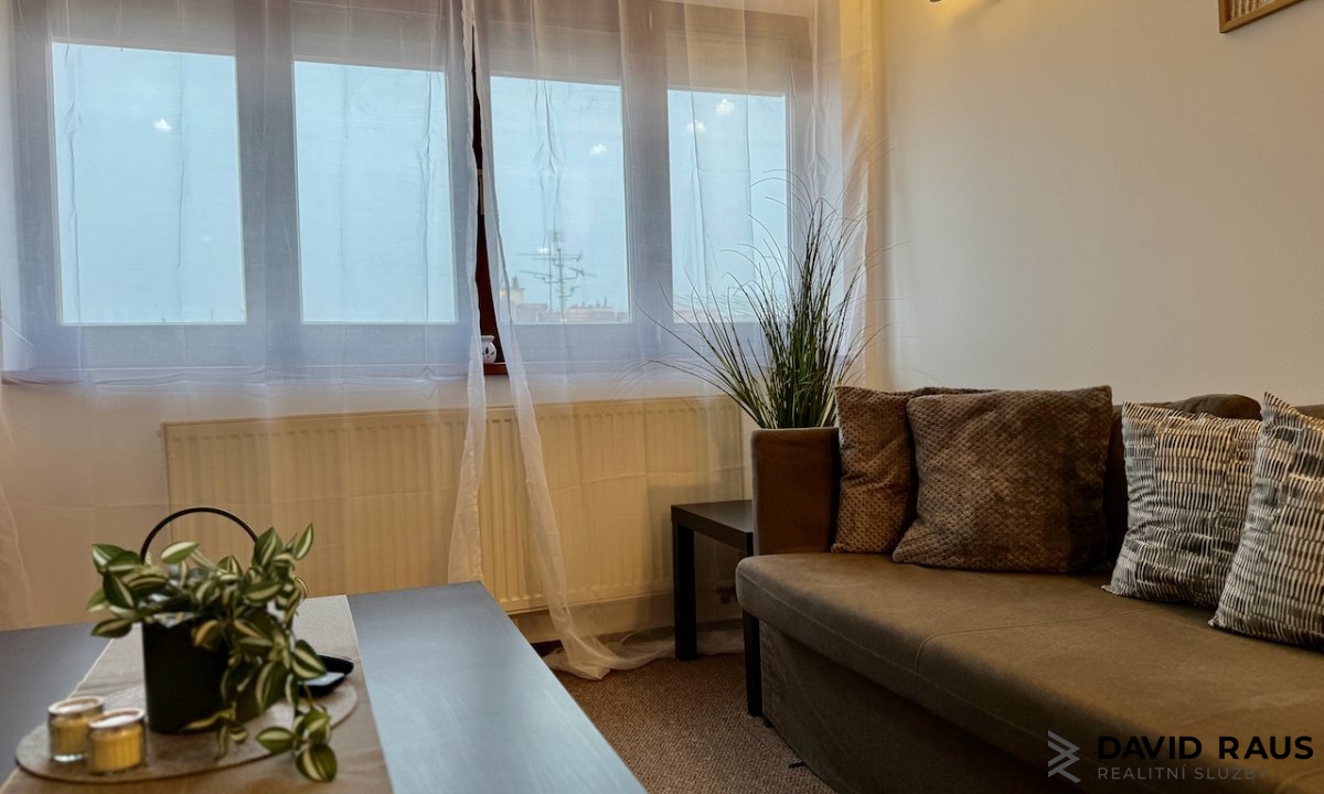 pronajem-zarizeneho-podkrovniho-bytu-1-kk-61m-ul-g