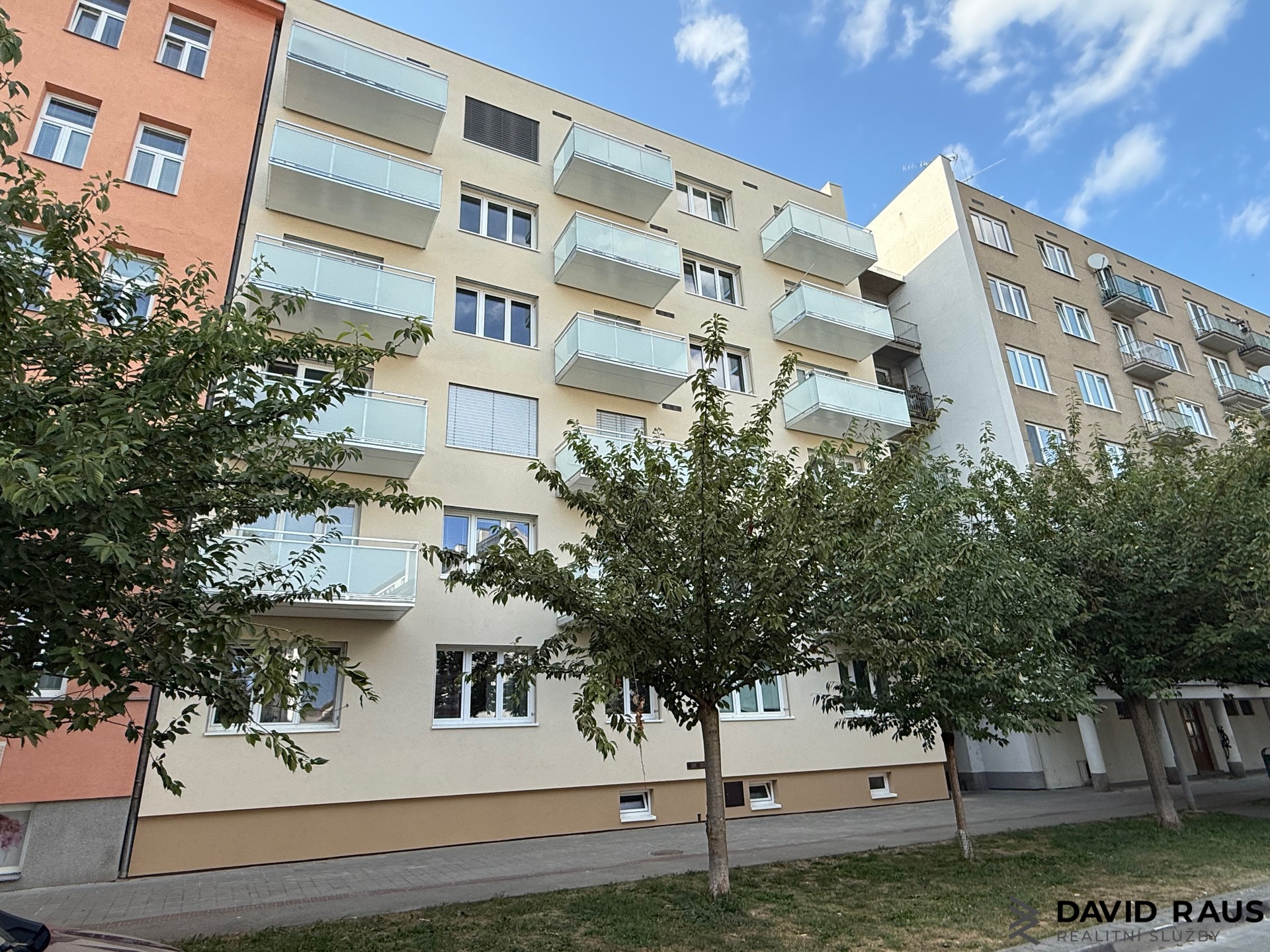 Pronájem Rybářská_ byt 2+kk s balkonem