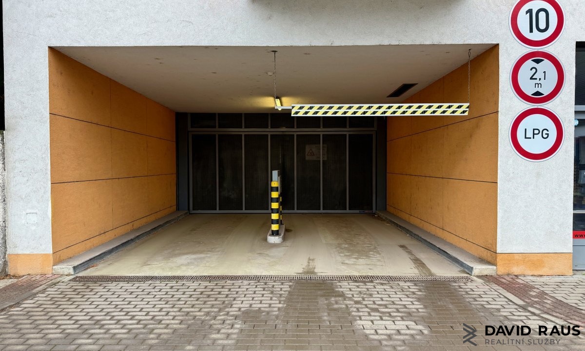 prodej-obchodni-jednotky-79-m-mojmirovo-namesti-6-brno_6345