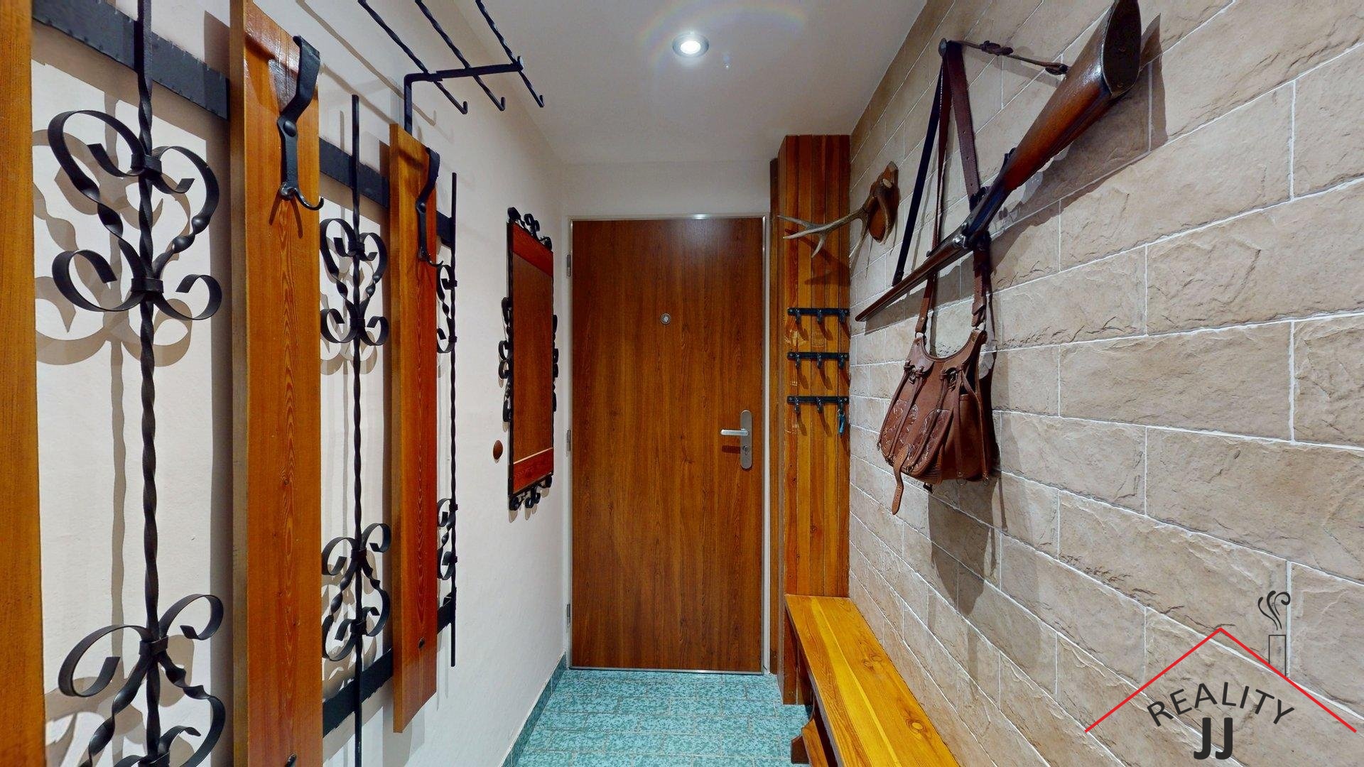Apartment-31-Mazurska-street-Prague-8for-sell-0920