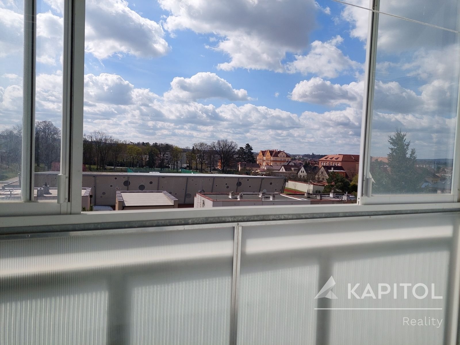 pohled z lodžíe - jižní strana