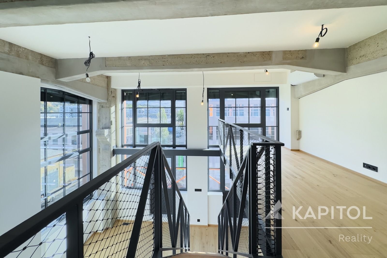 Pohled z hlavní ložnice