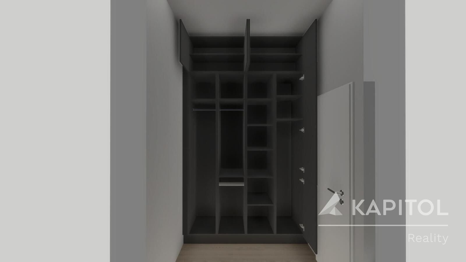 Skříň v chodbě