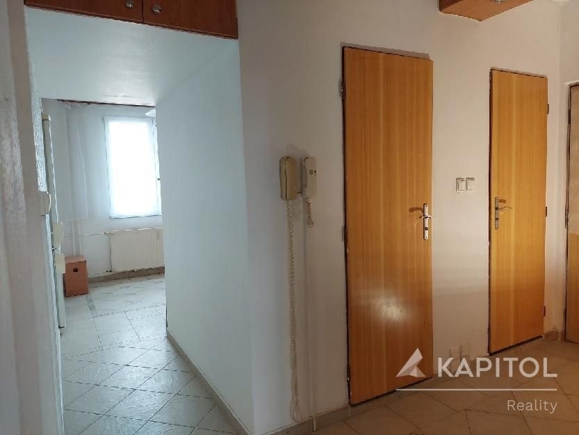 předsíň a chodba do kuchyně