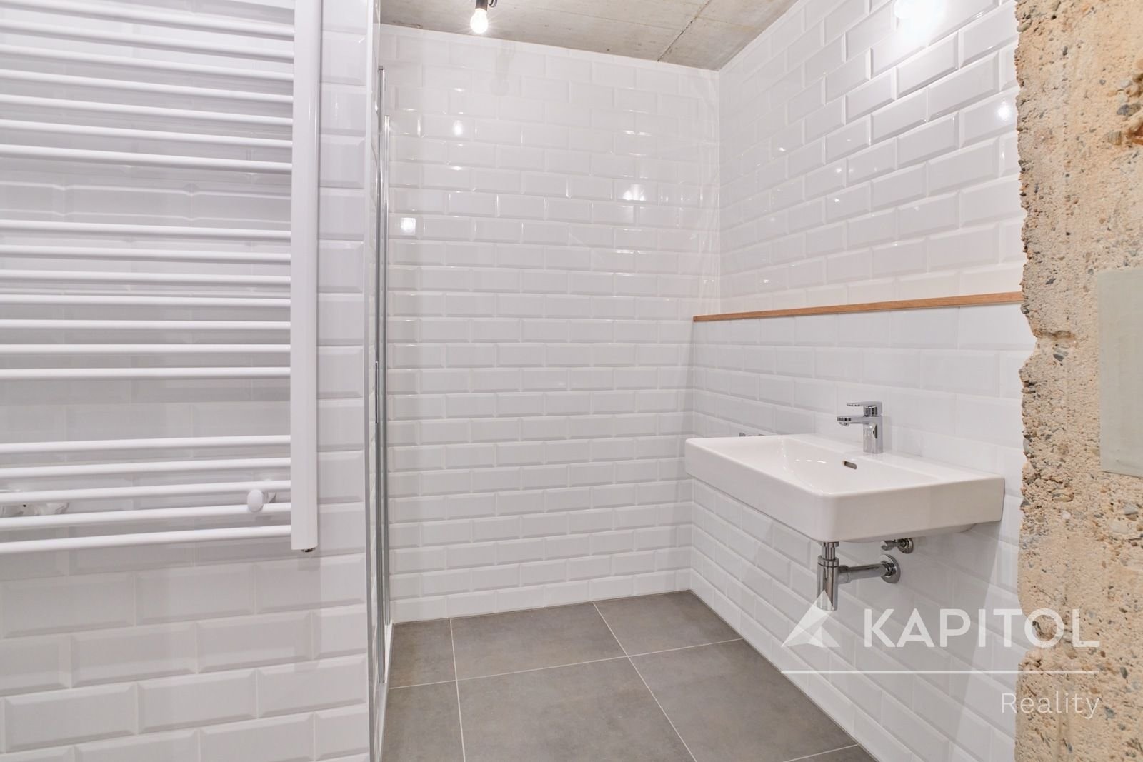 Koupelna se sprchovým koutem