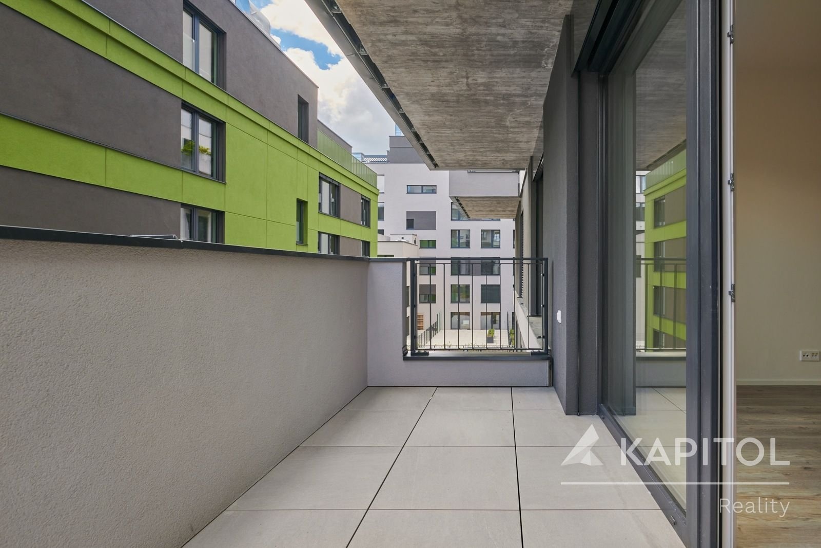 Balkon orientovaný na jižní stranu
