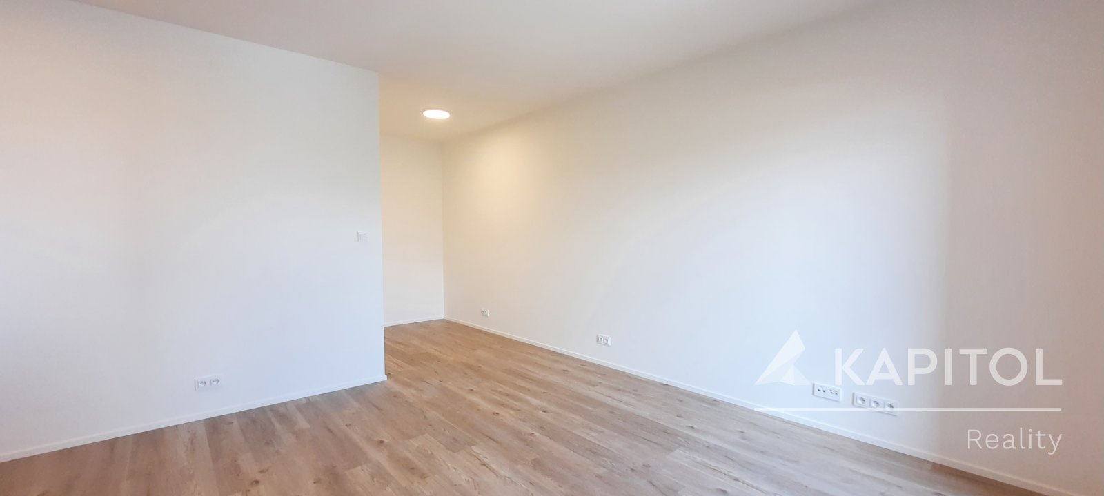 Obytný pokoj s prostorem na spaní