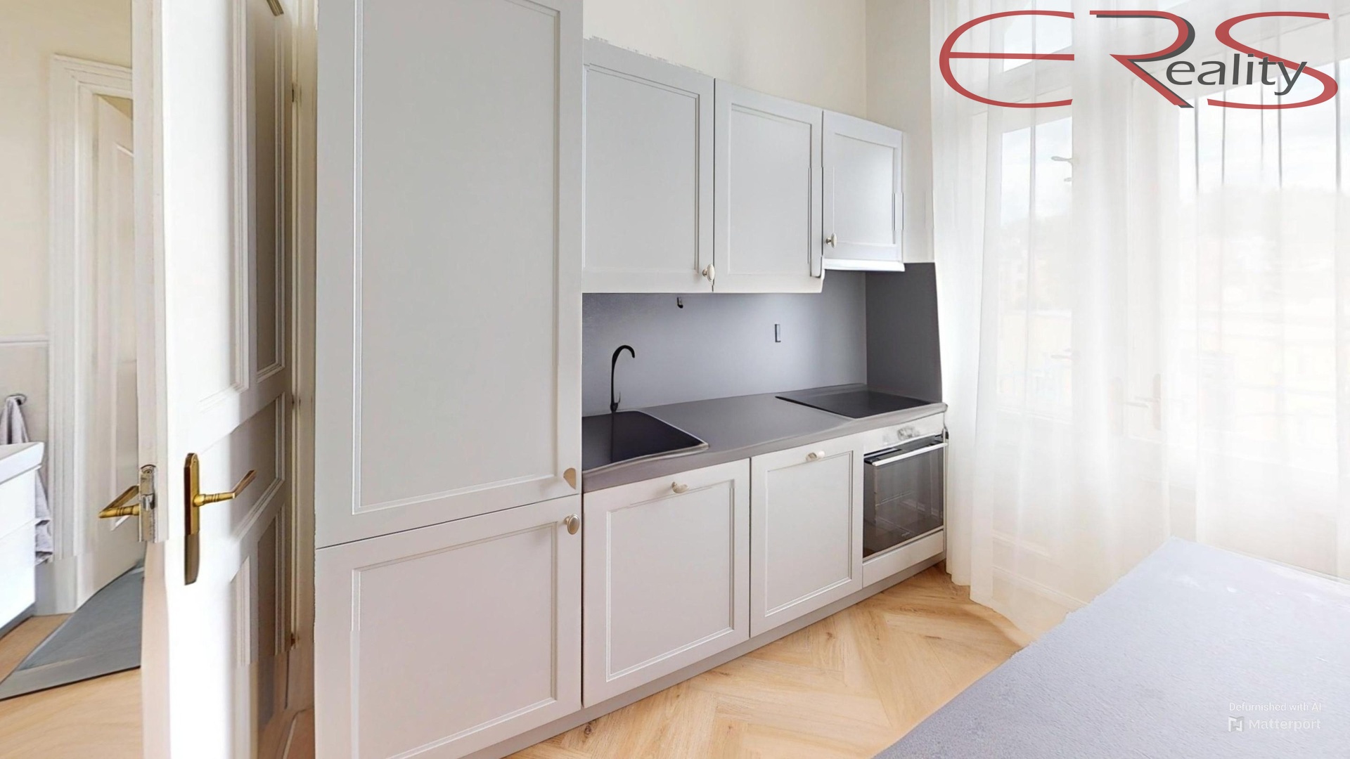 Soukenna-Kitchen-Defurnished