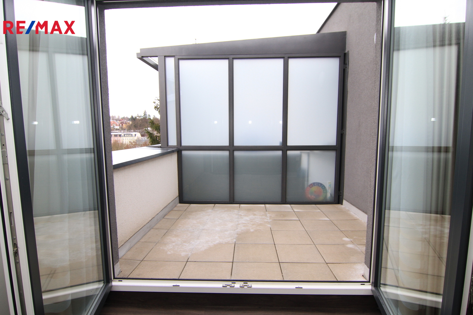 Vchod na terasu z pokoje