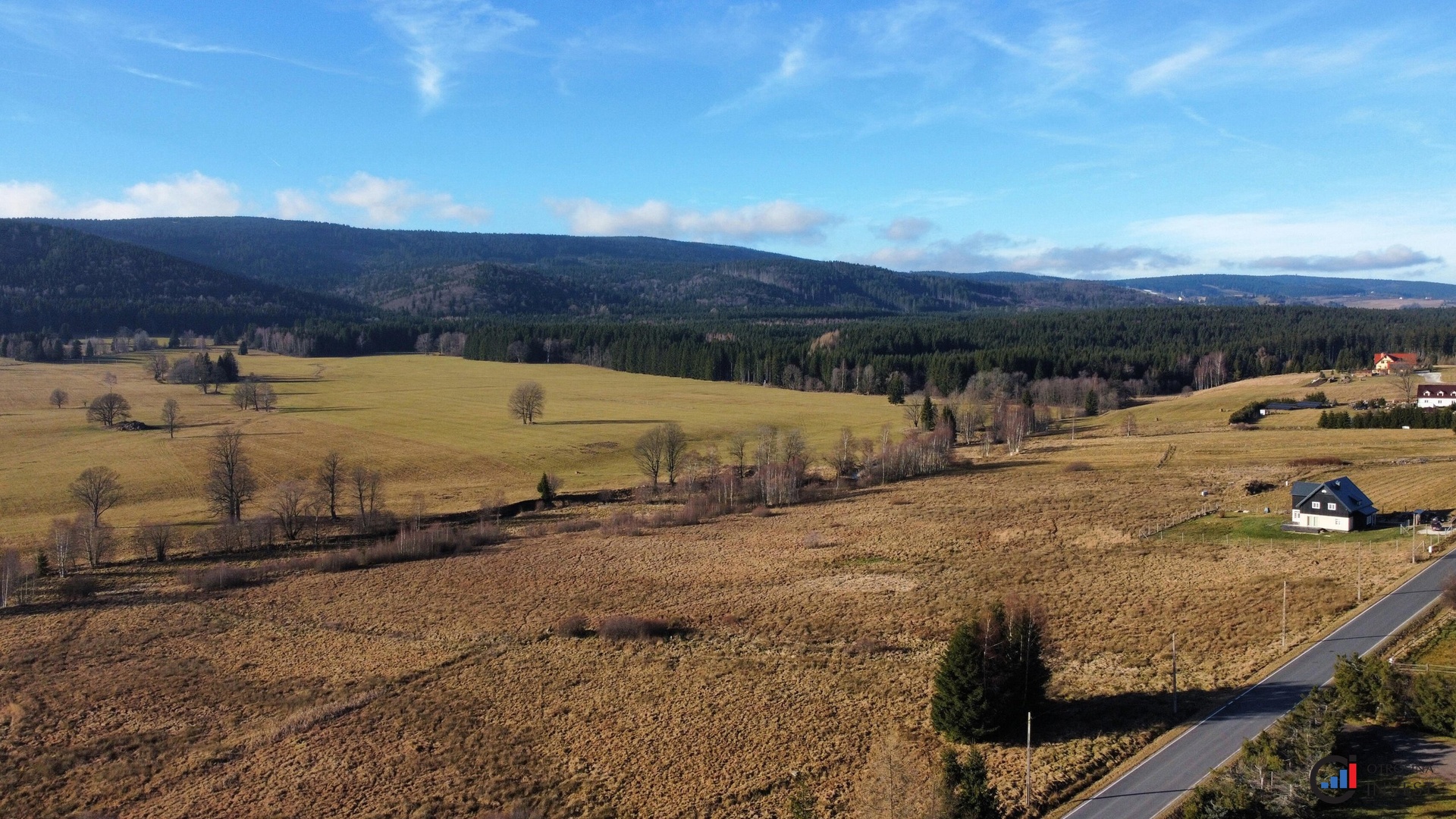 Prodej stavebního pozemku 1 863 m&sup2; - Orlické 