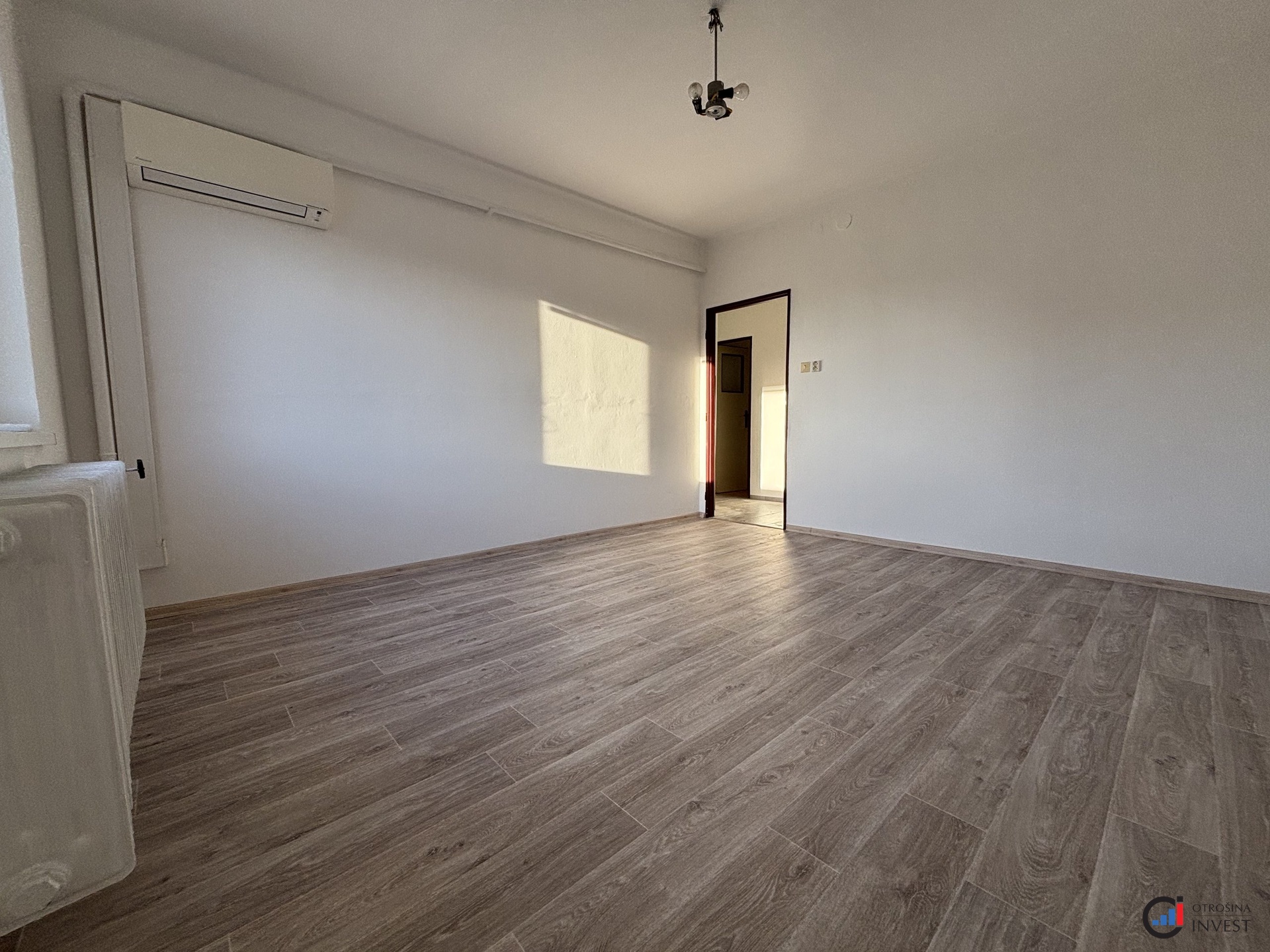 Pronájem bytu 3+1 73 m², Voděrady