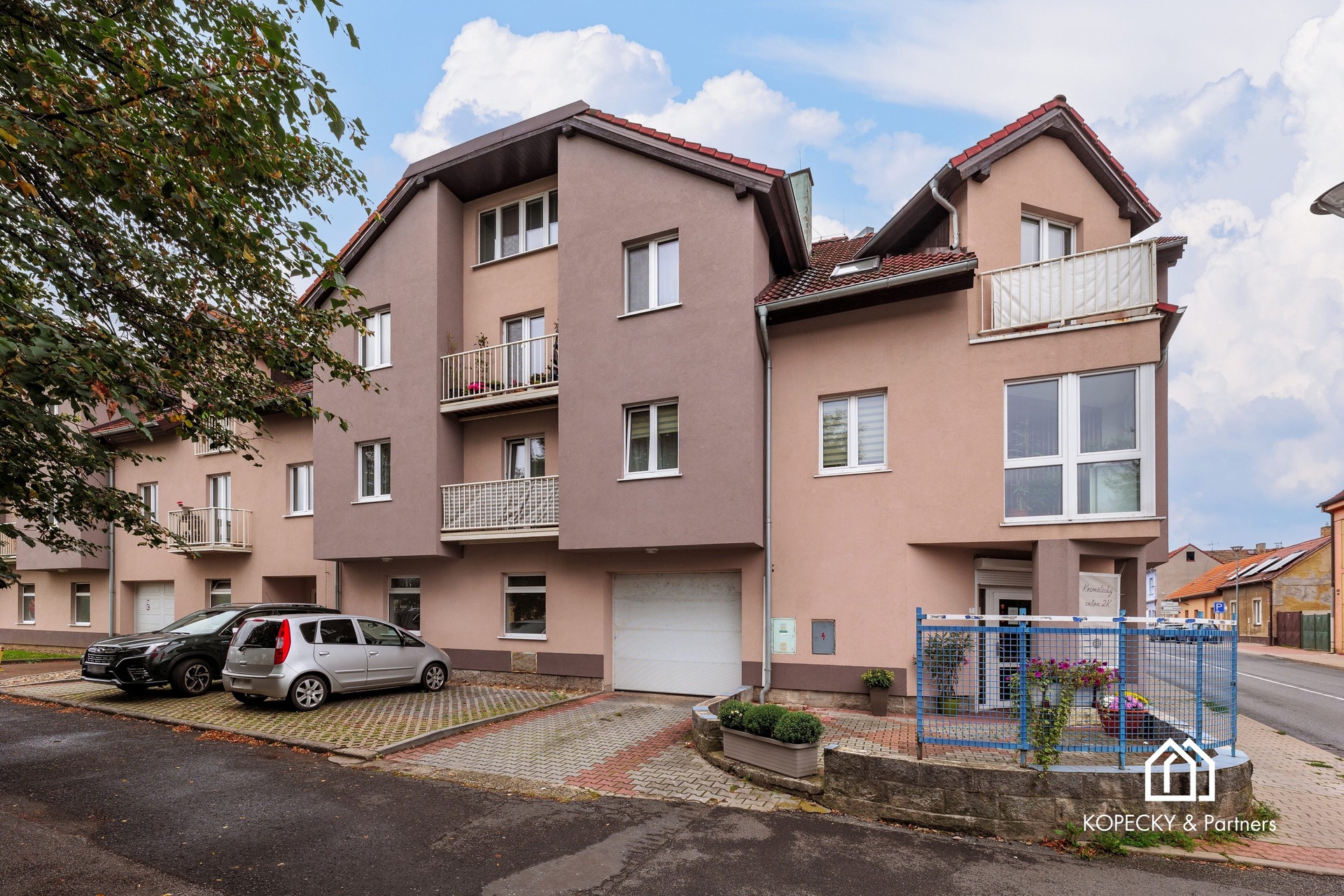 Toužimská (16)