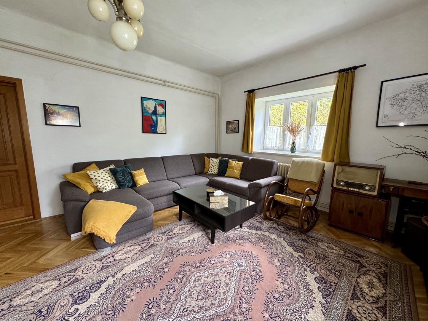 Prodej rodinného domu 400 m² – pohled 4