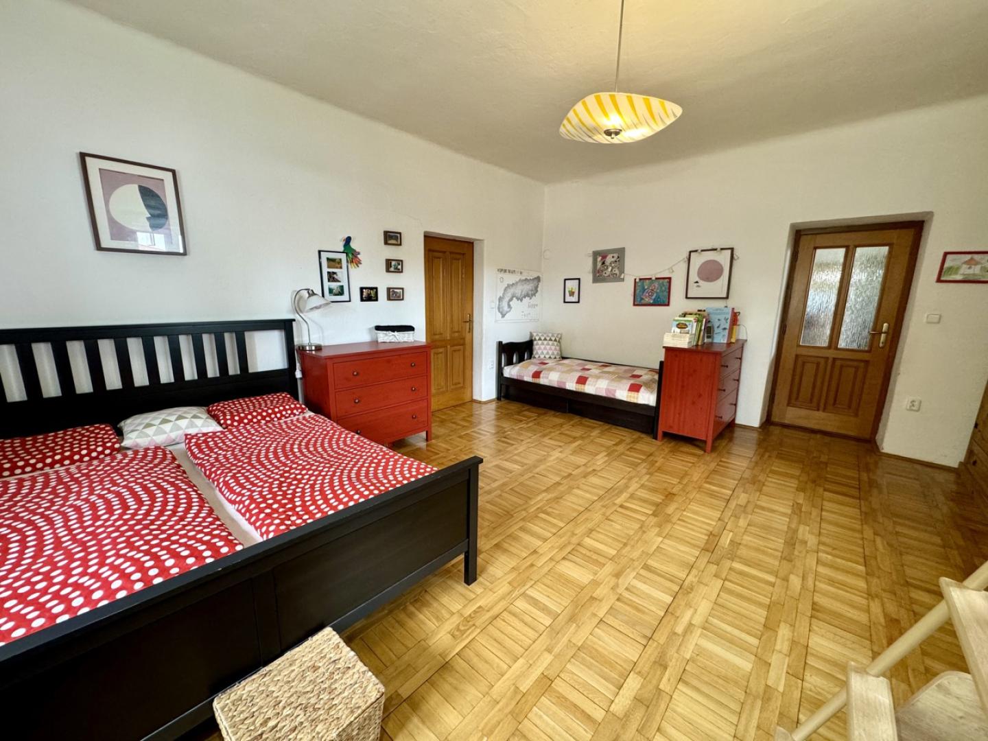 Prodej rodinného domu 400 m² – pohled 5