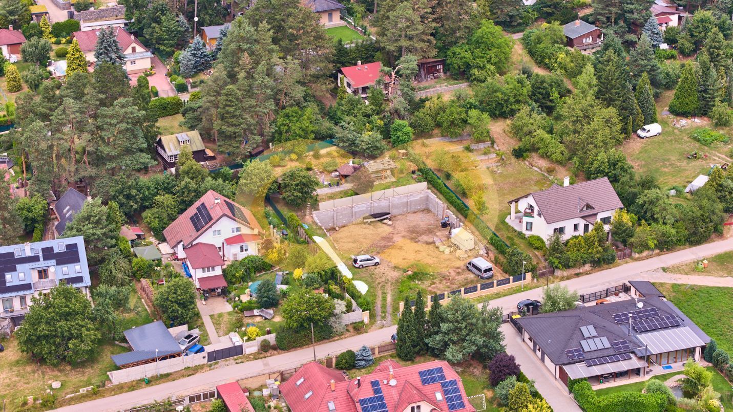 20-dron pozemku.jpg