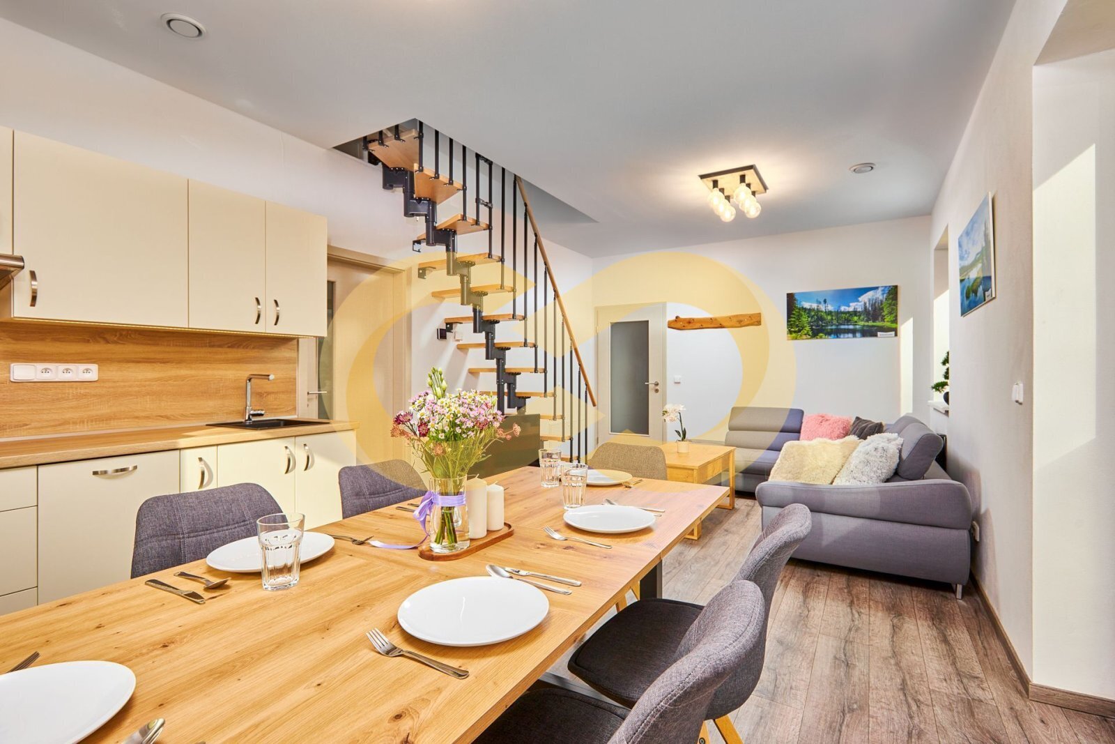 01-obývací pokoj s kuchyní.jpg