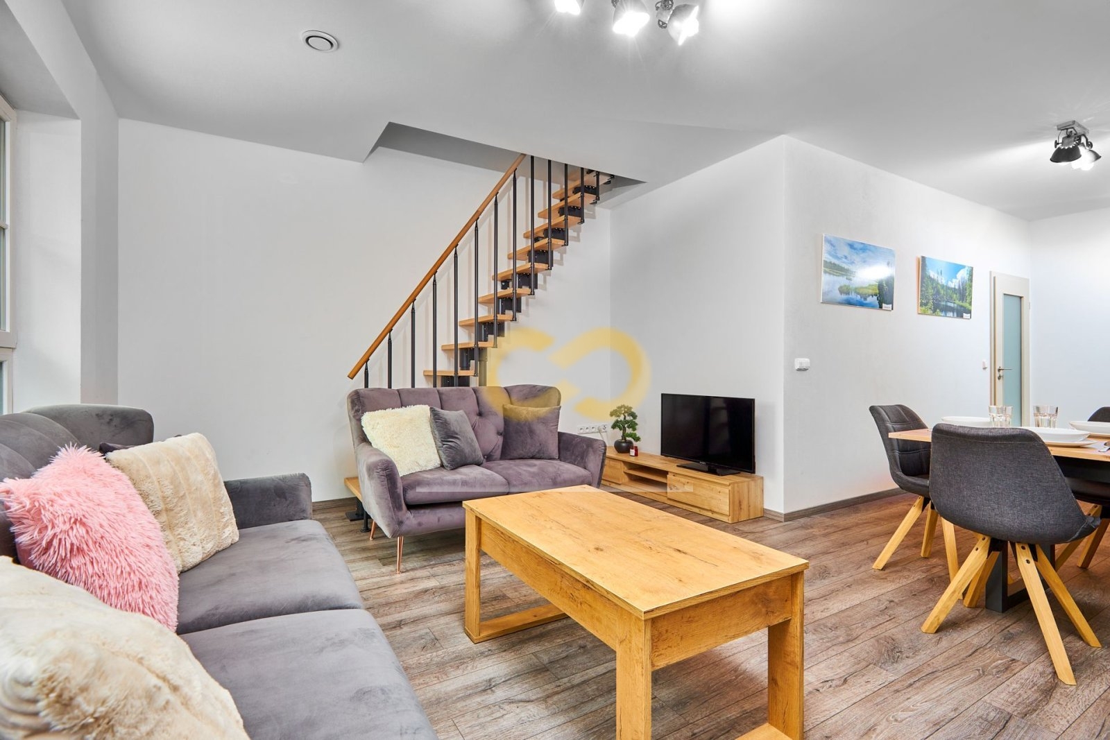 02-obývací pokoj.jpg