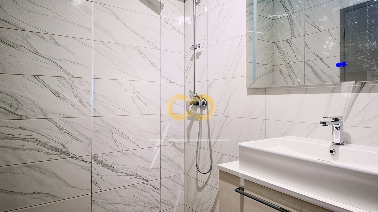 05-dolní koupelna.jpg