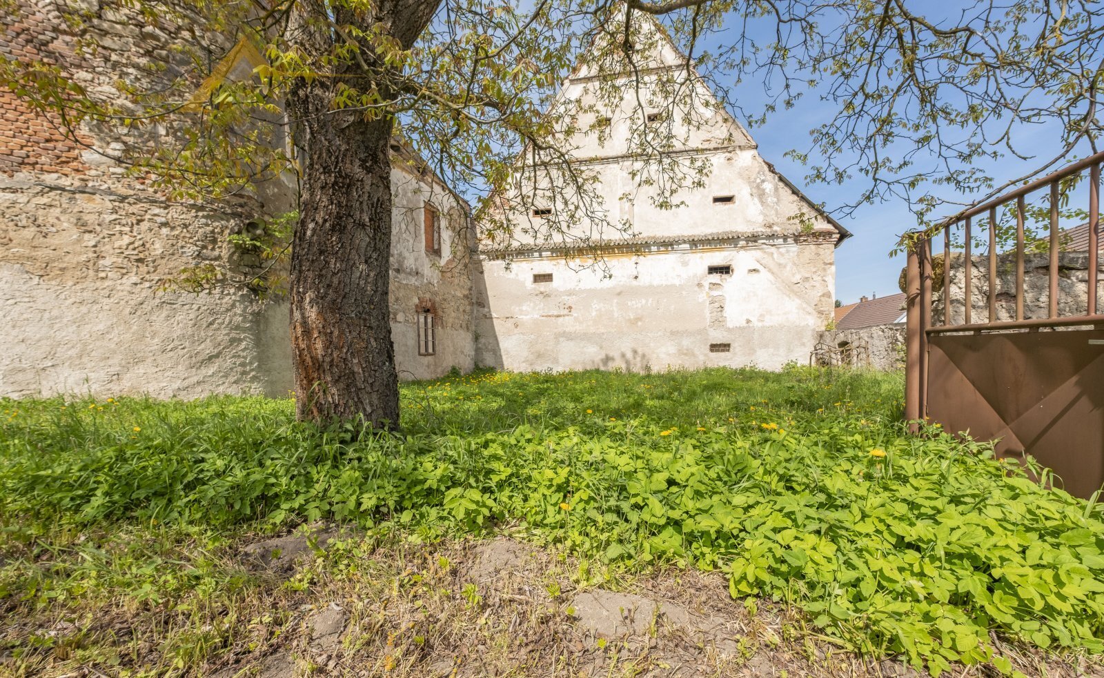 Tvrz Jistebnice
