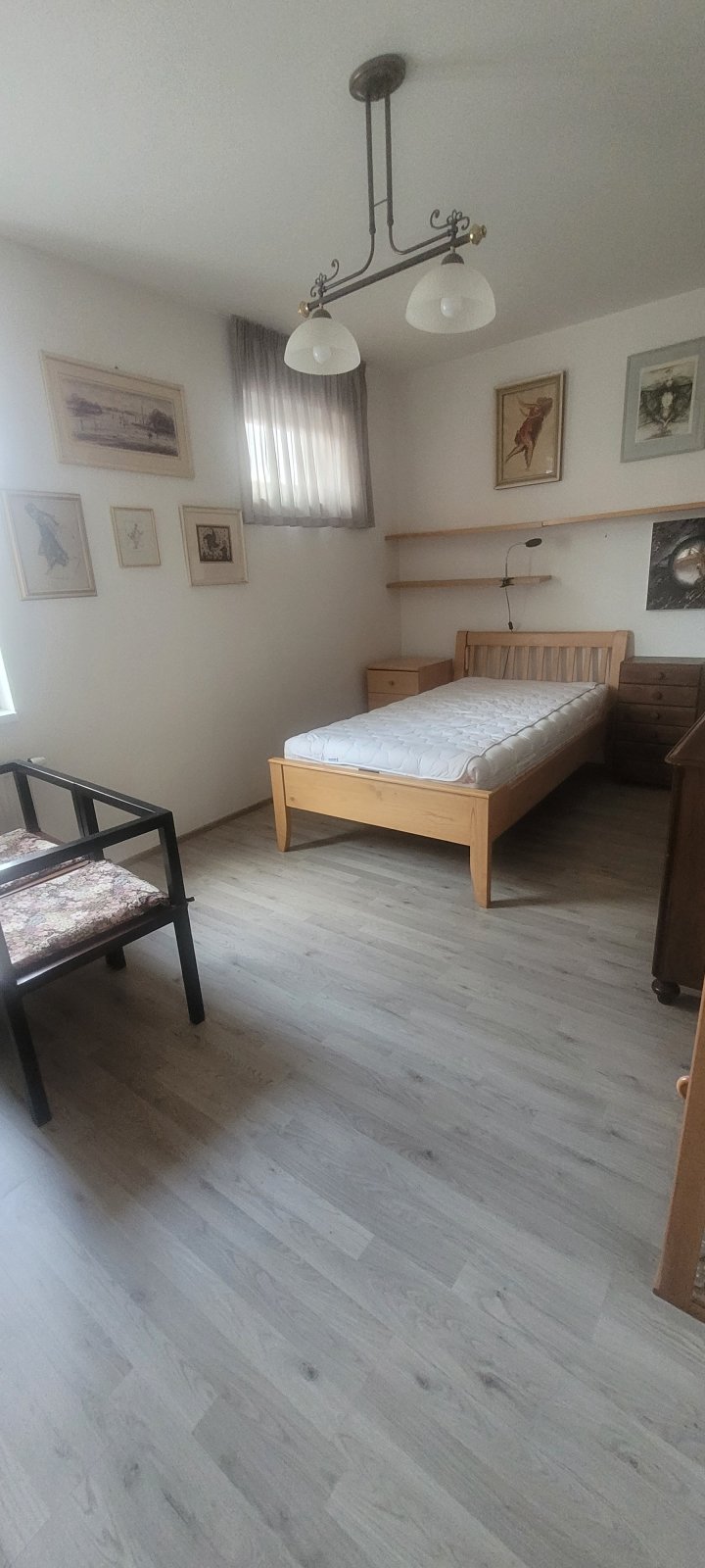 Mensi pokoj 1.jpg