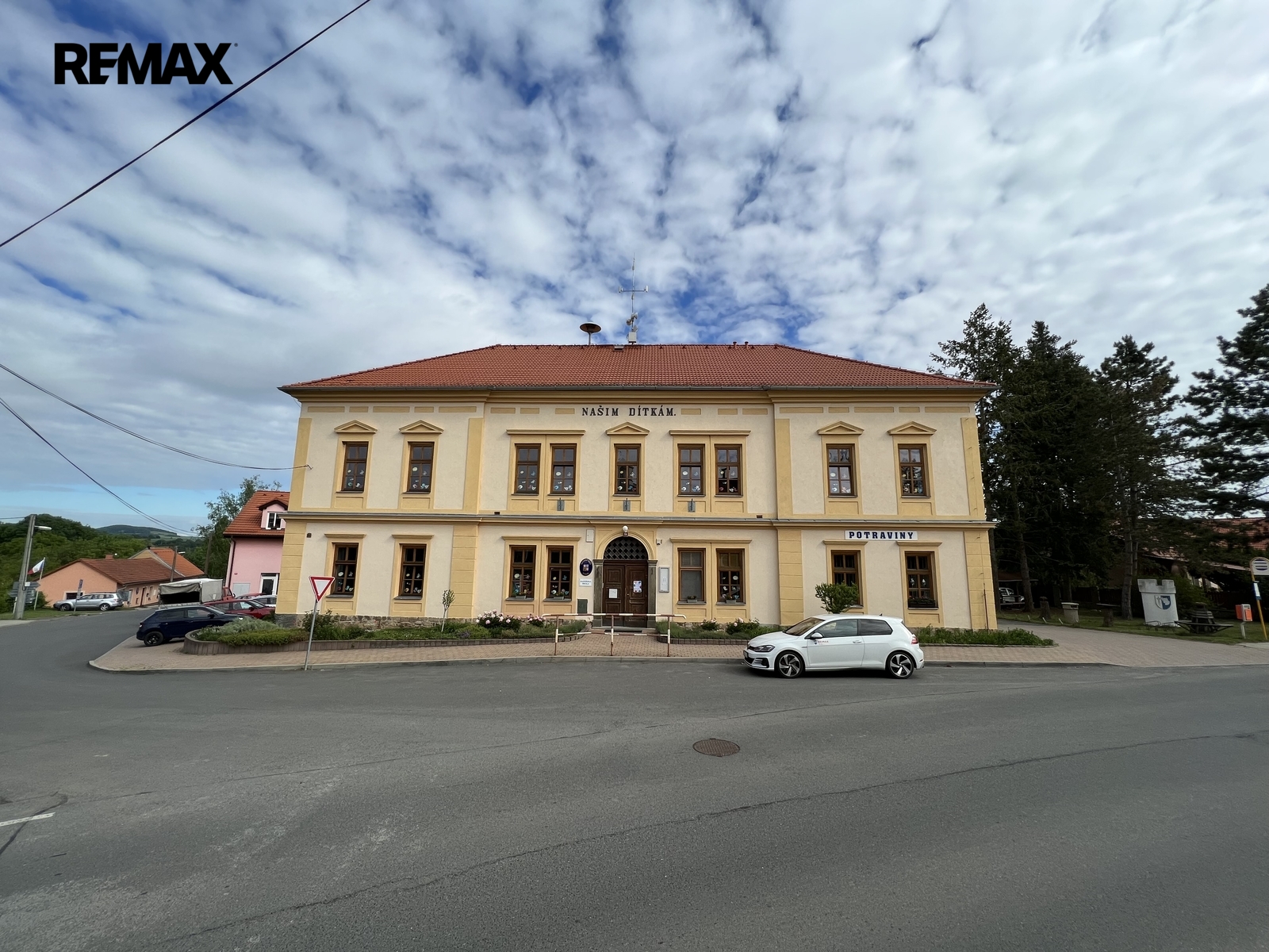 Škola, školka, potraviny