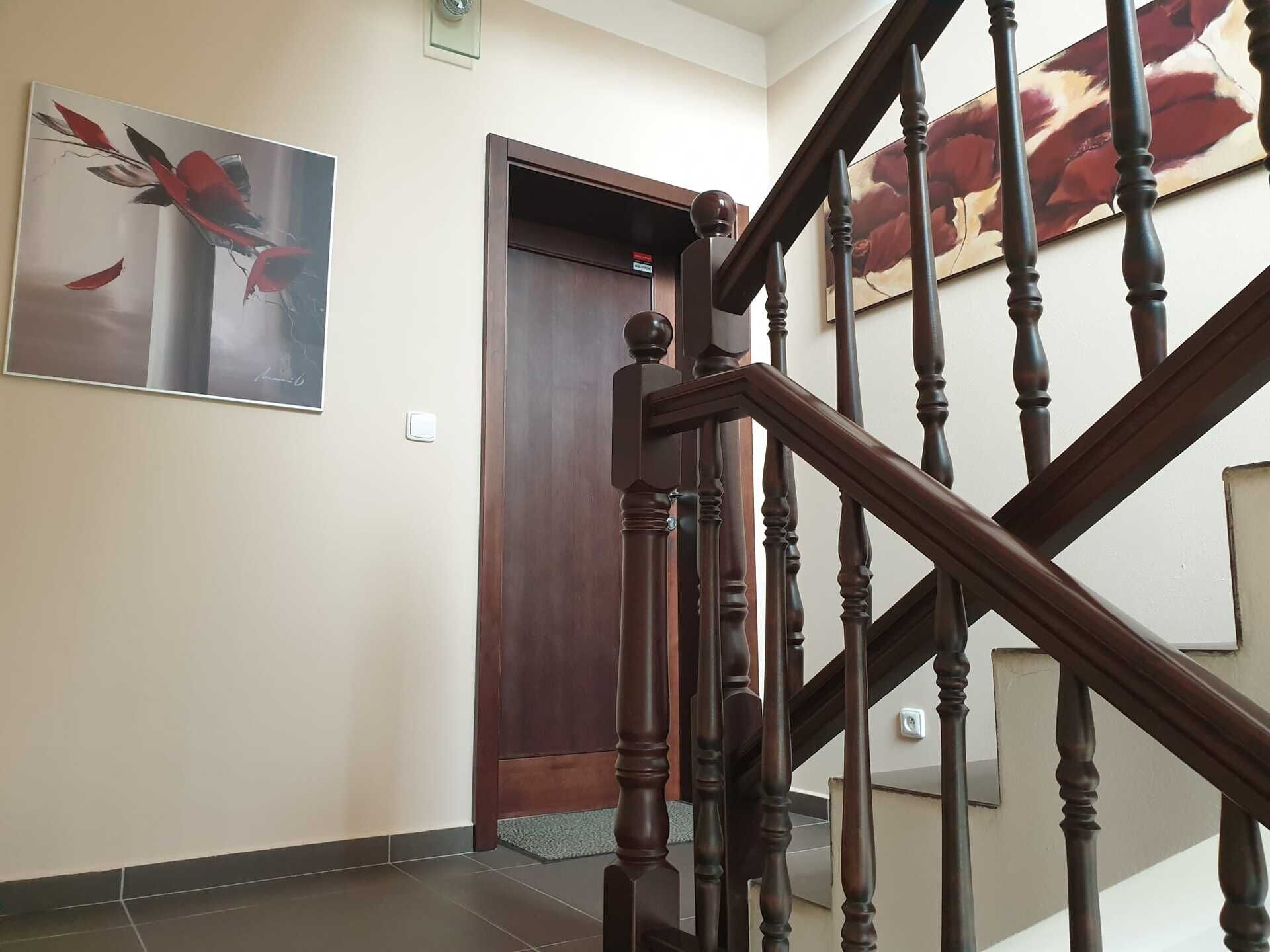 Dveře pronájmu 1.patro