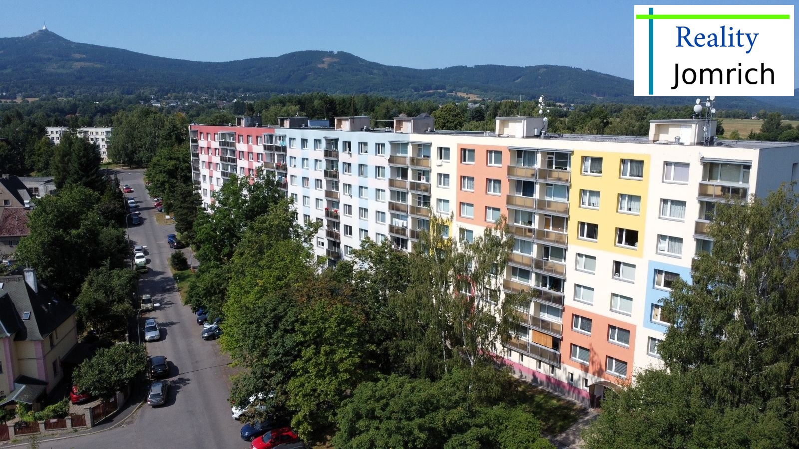 První