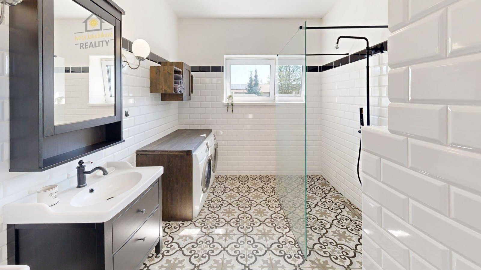 Jivina-86-Bathroom.jpg