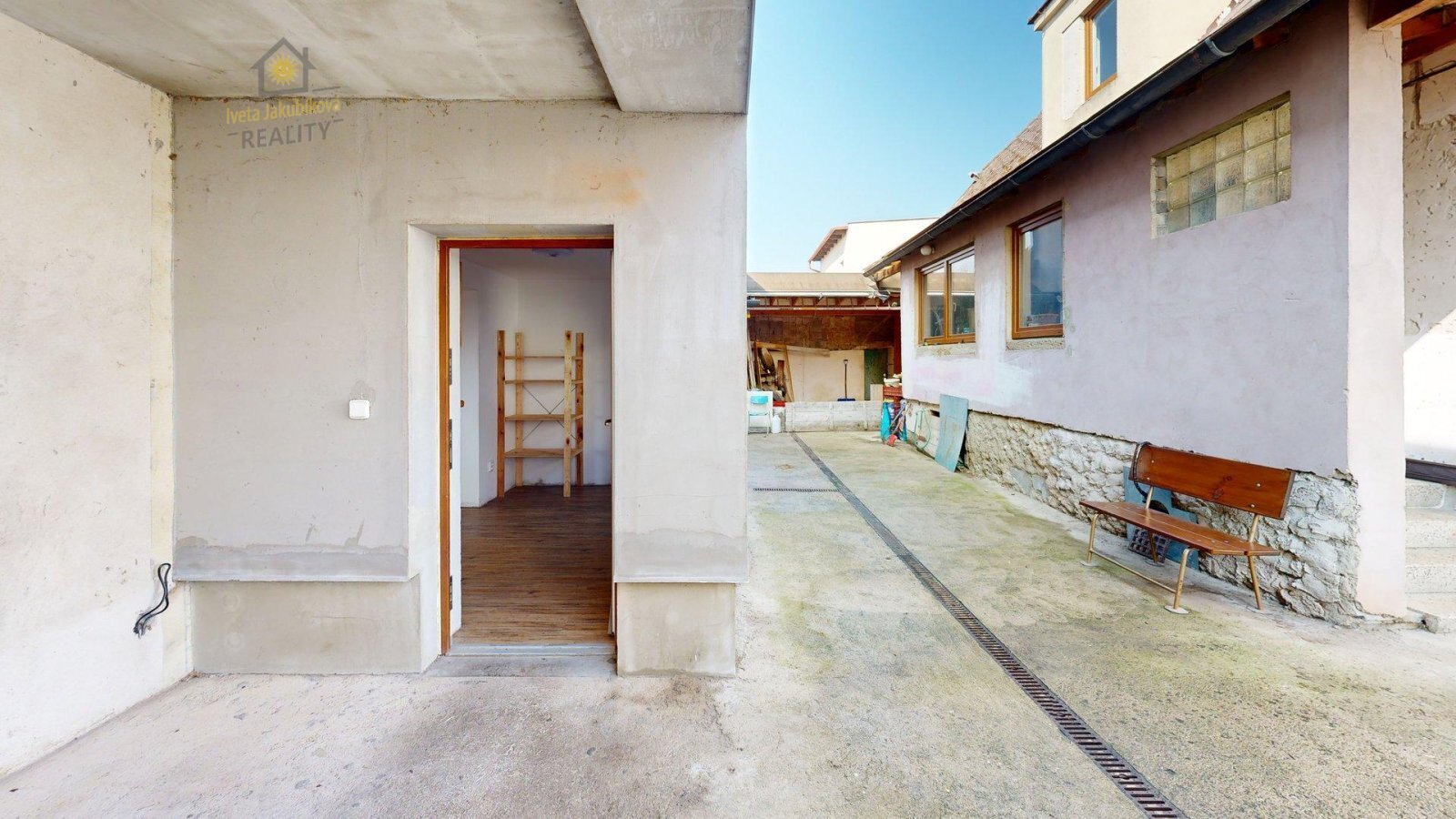 Klaster-Mnichovo-Hradiste-Bedroom 3.jpg