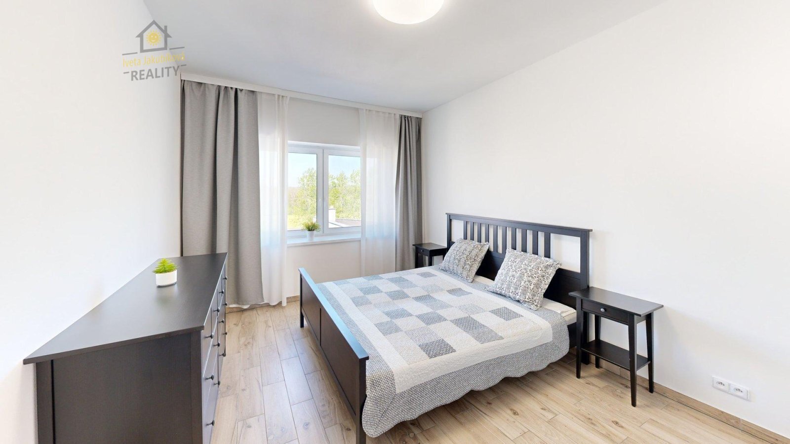 Jivina-86-Bedroom.jpg