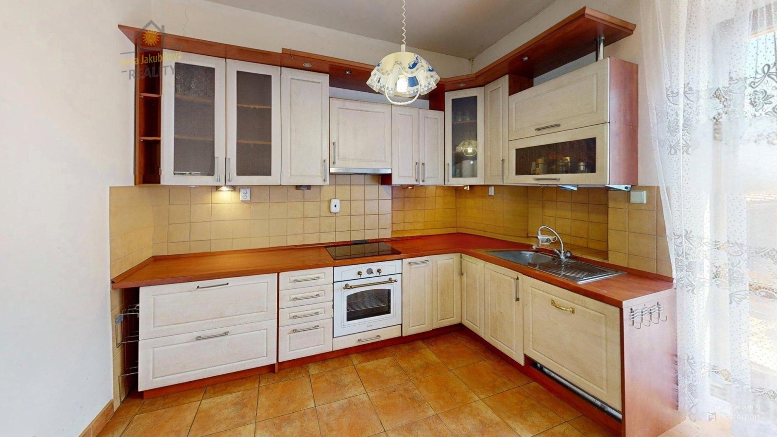 Zdirec-Kitchen-Defurnished.jpg