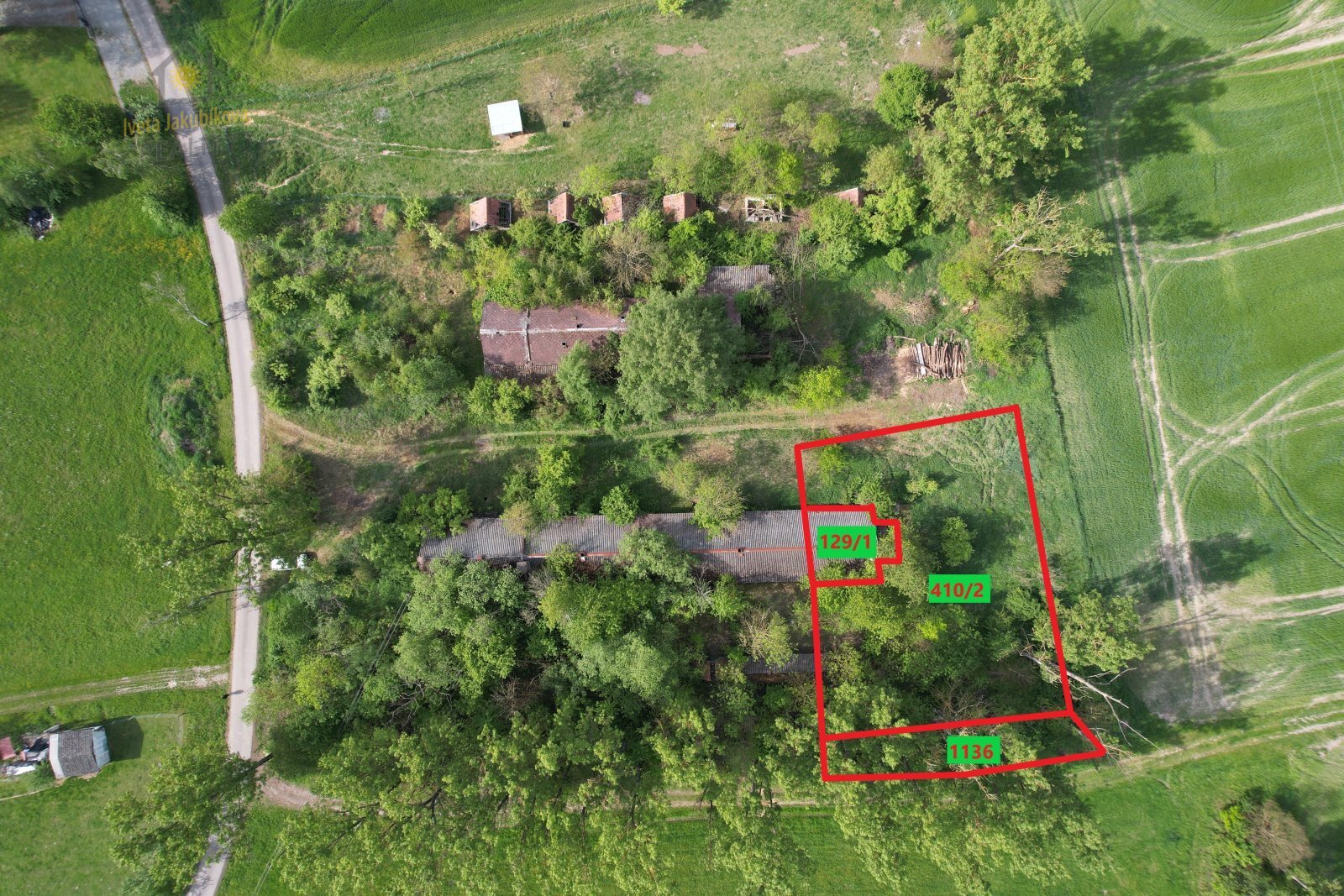 Kruhy vykreslení pozemek vzadu.jpg