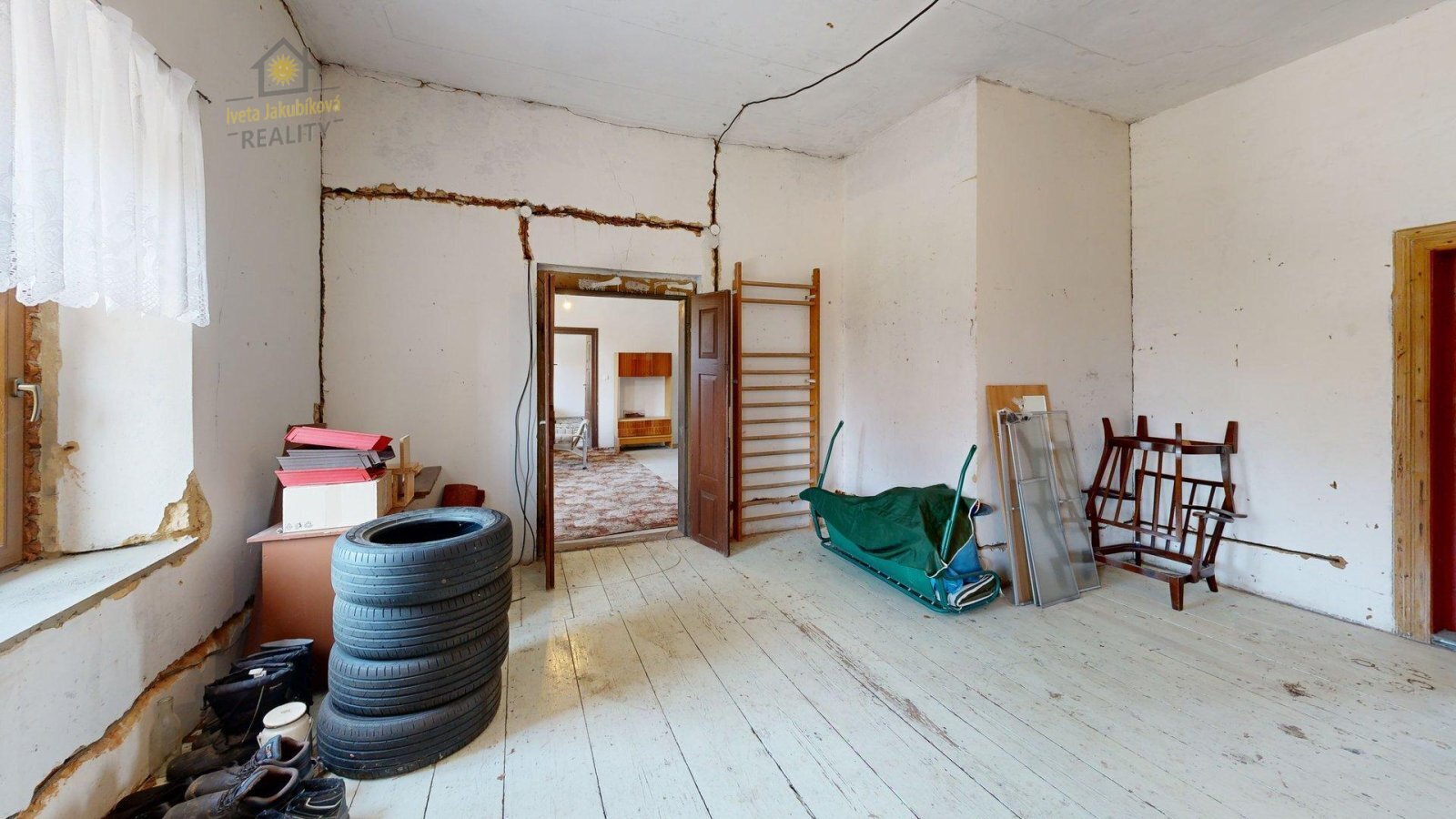 Zdirec-Living-Room.jpg
