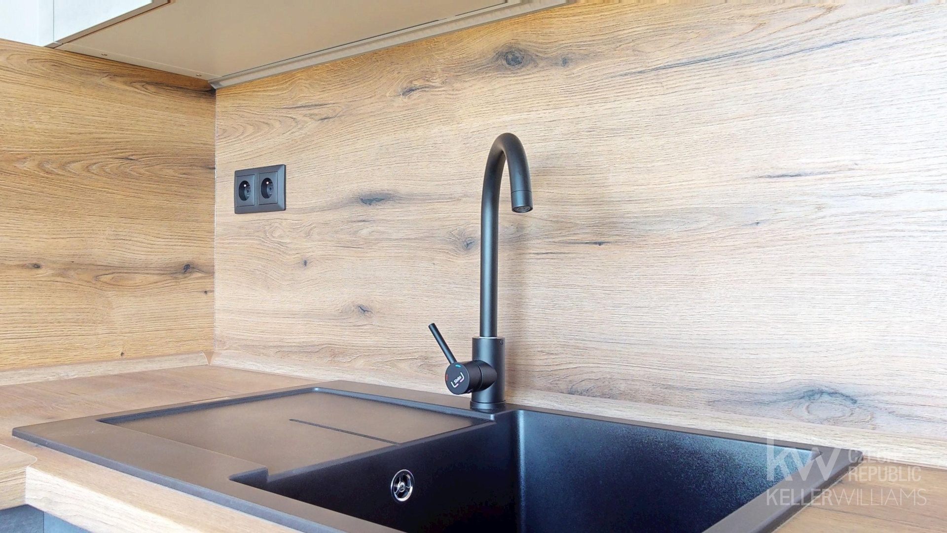 Pronajem-31-Sokolovska-2374-04142026_140318