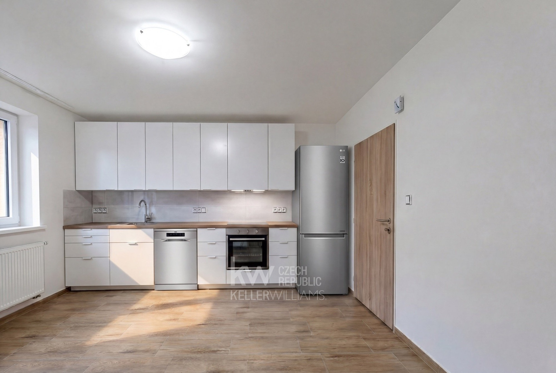 Kuchyňský kout & obývací pokoj