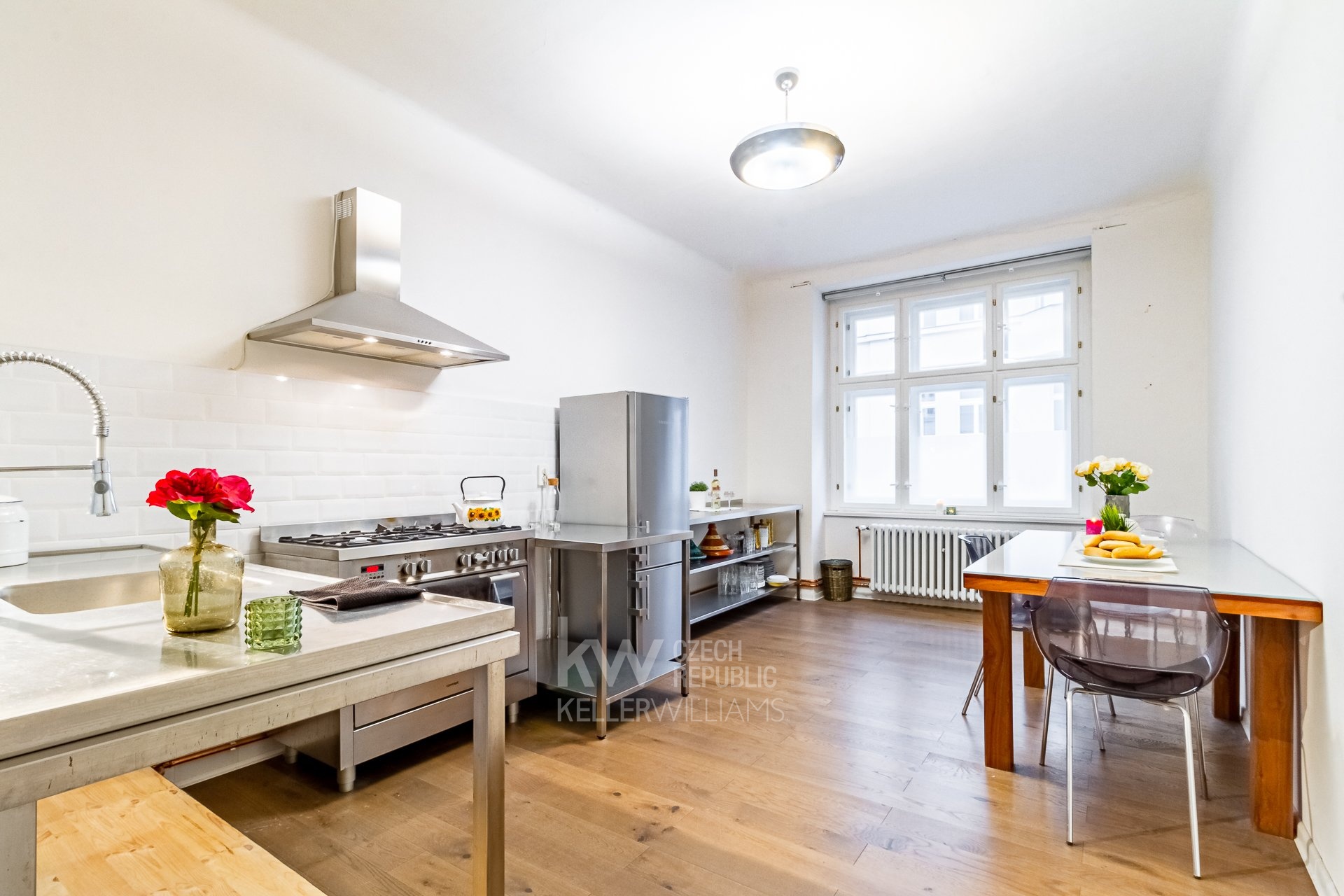 Byt 3+1, ul. Národní obrany - Vrzáková & Boháč