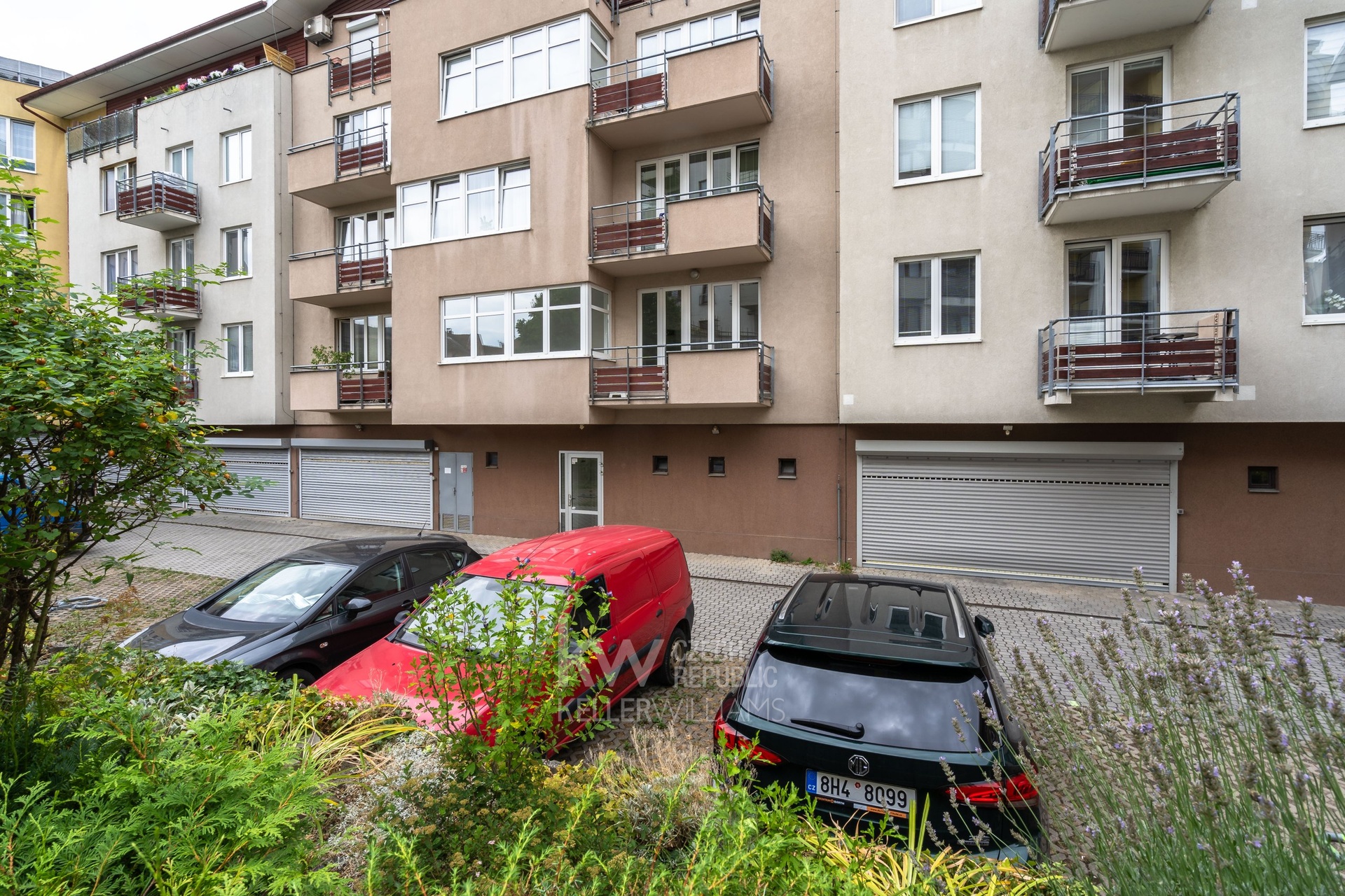 Byt 2+kk, ul. Za černým mostem - Vrzáková & Boháč