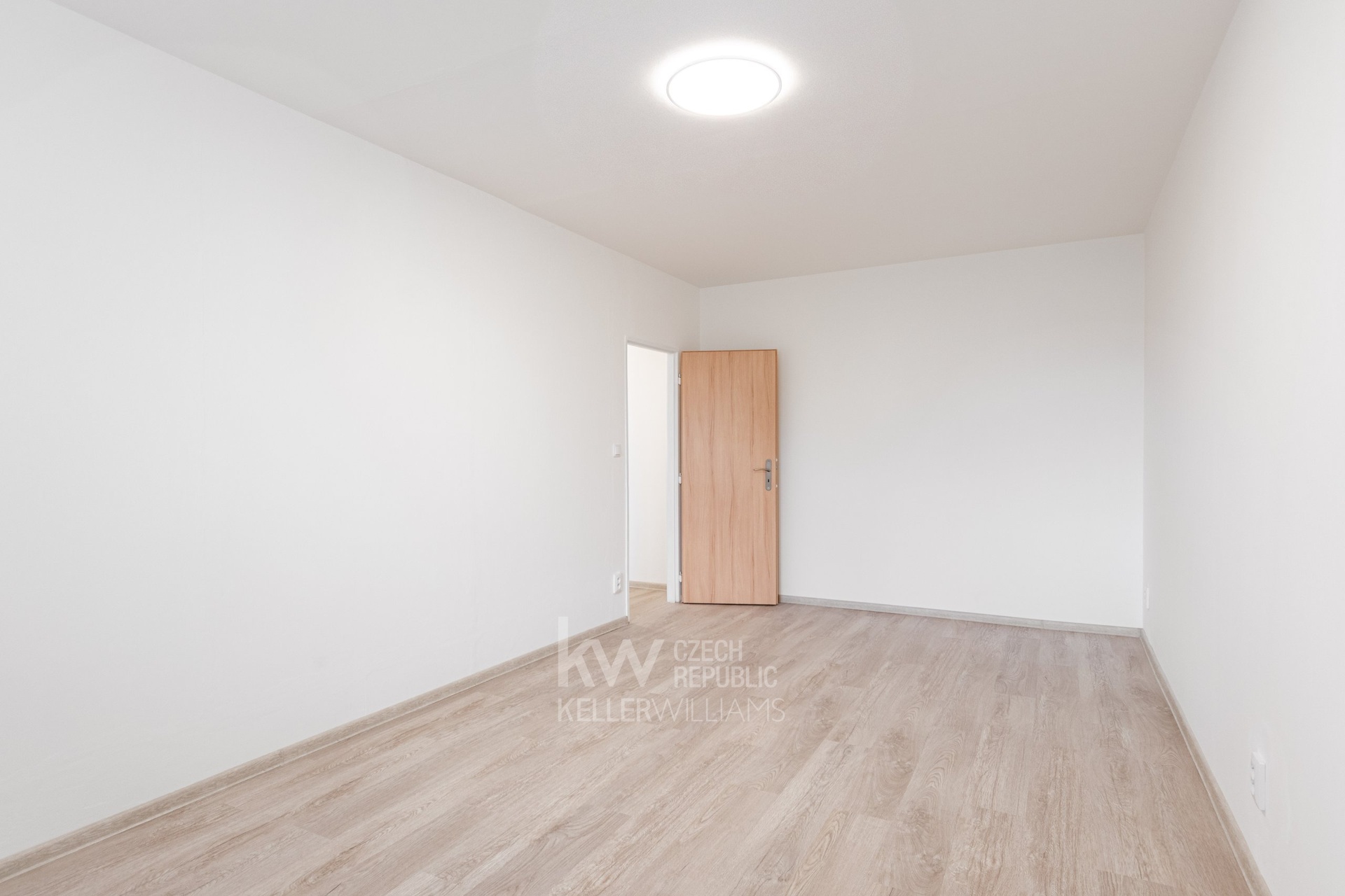 HUD_2233-58-HDR