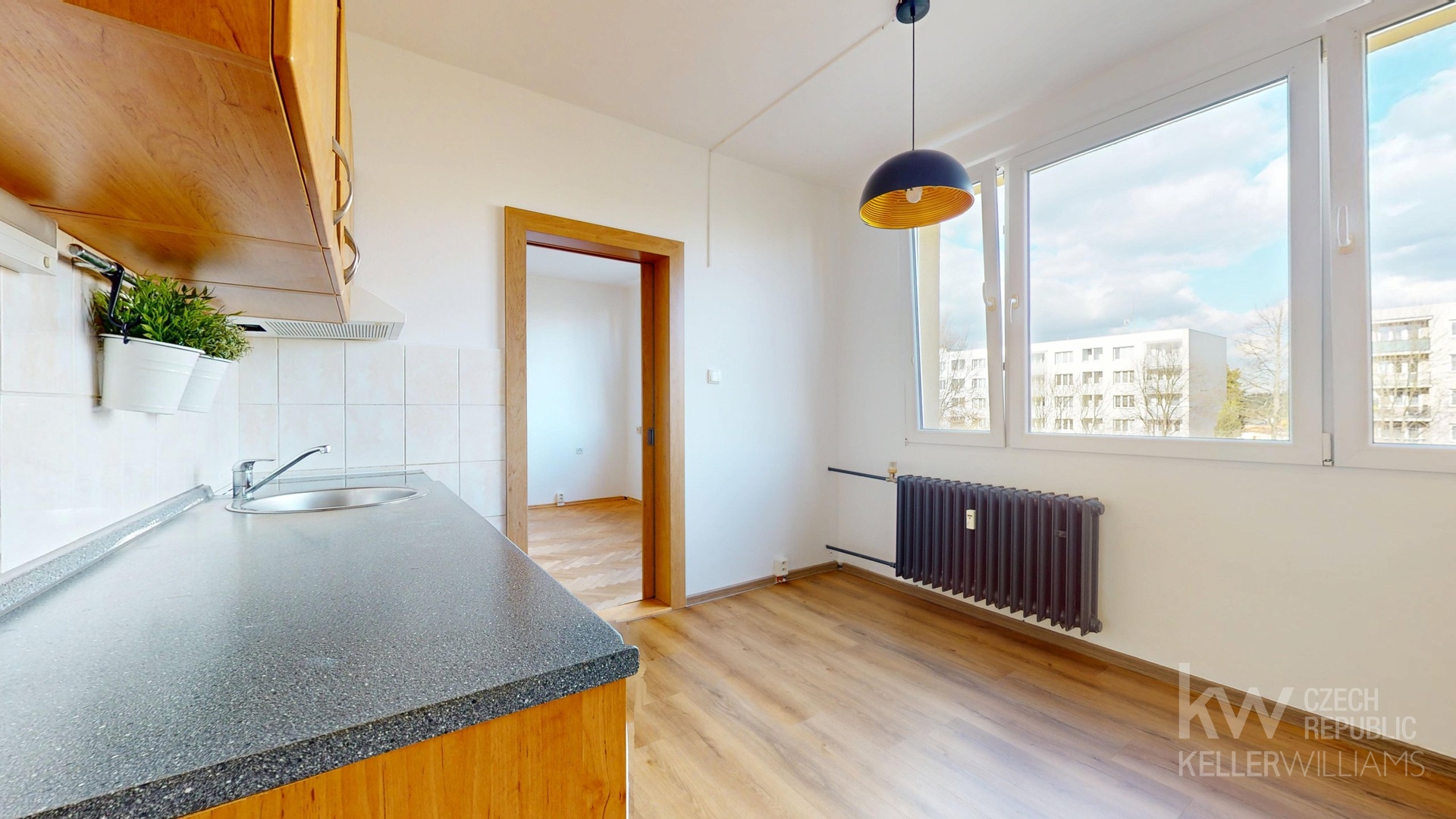 Pronajem-11-Sezimovo-Usti-02272025_161749