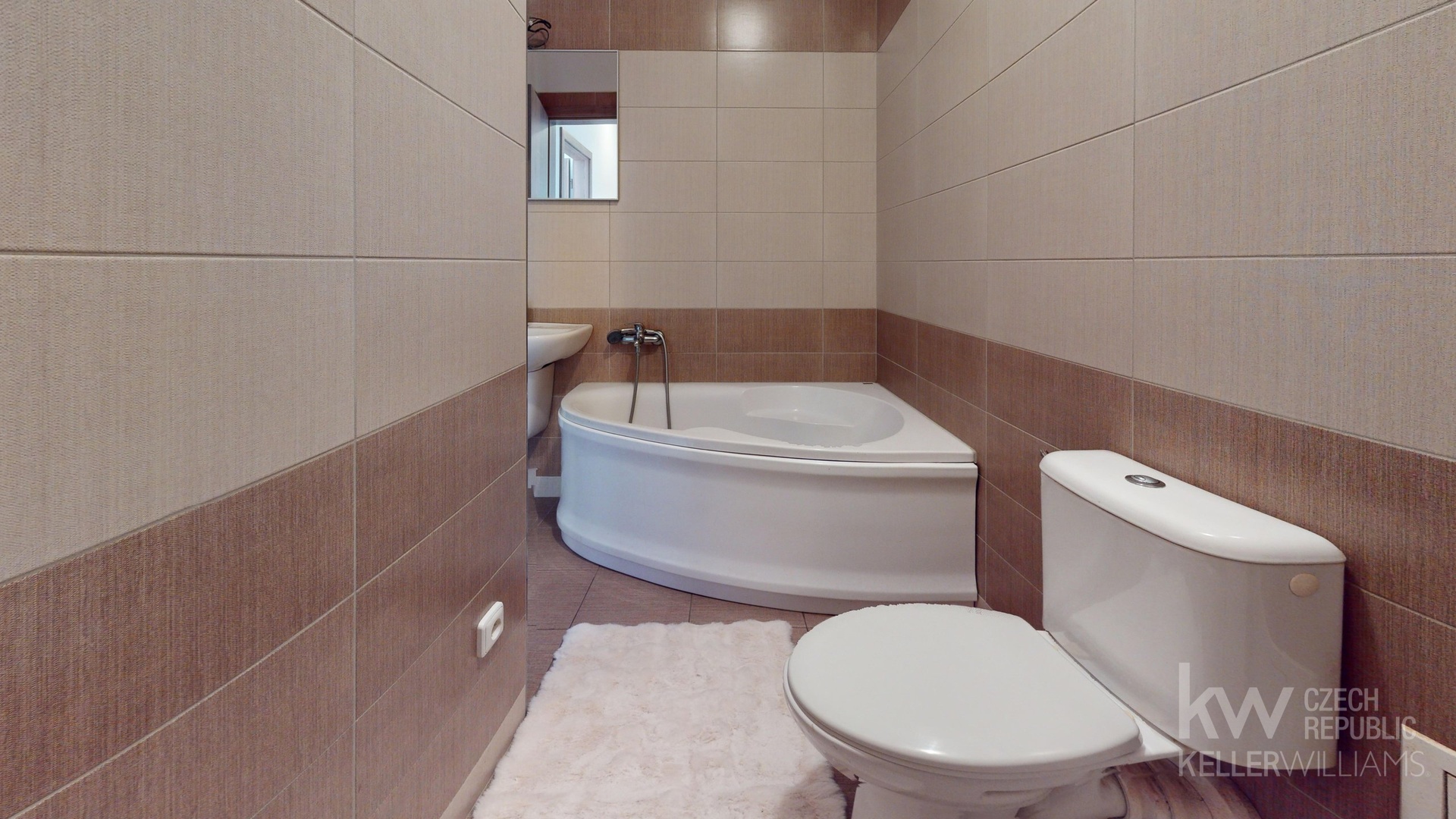 Prodej-2kk-Chynov--Bathroom