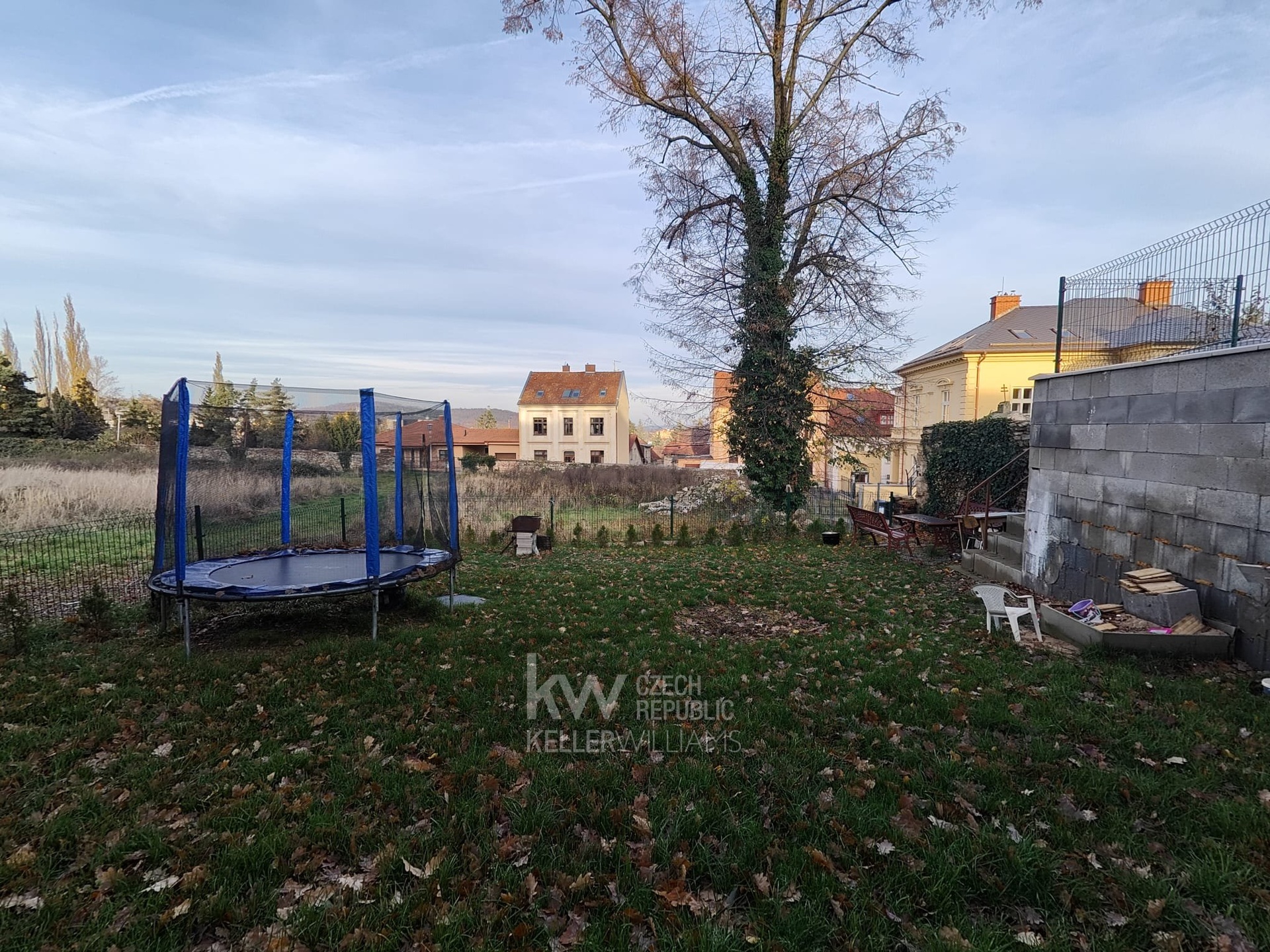 WhatsApp Image 2025-11-20 at 09.25.34 (2)