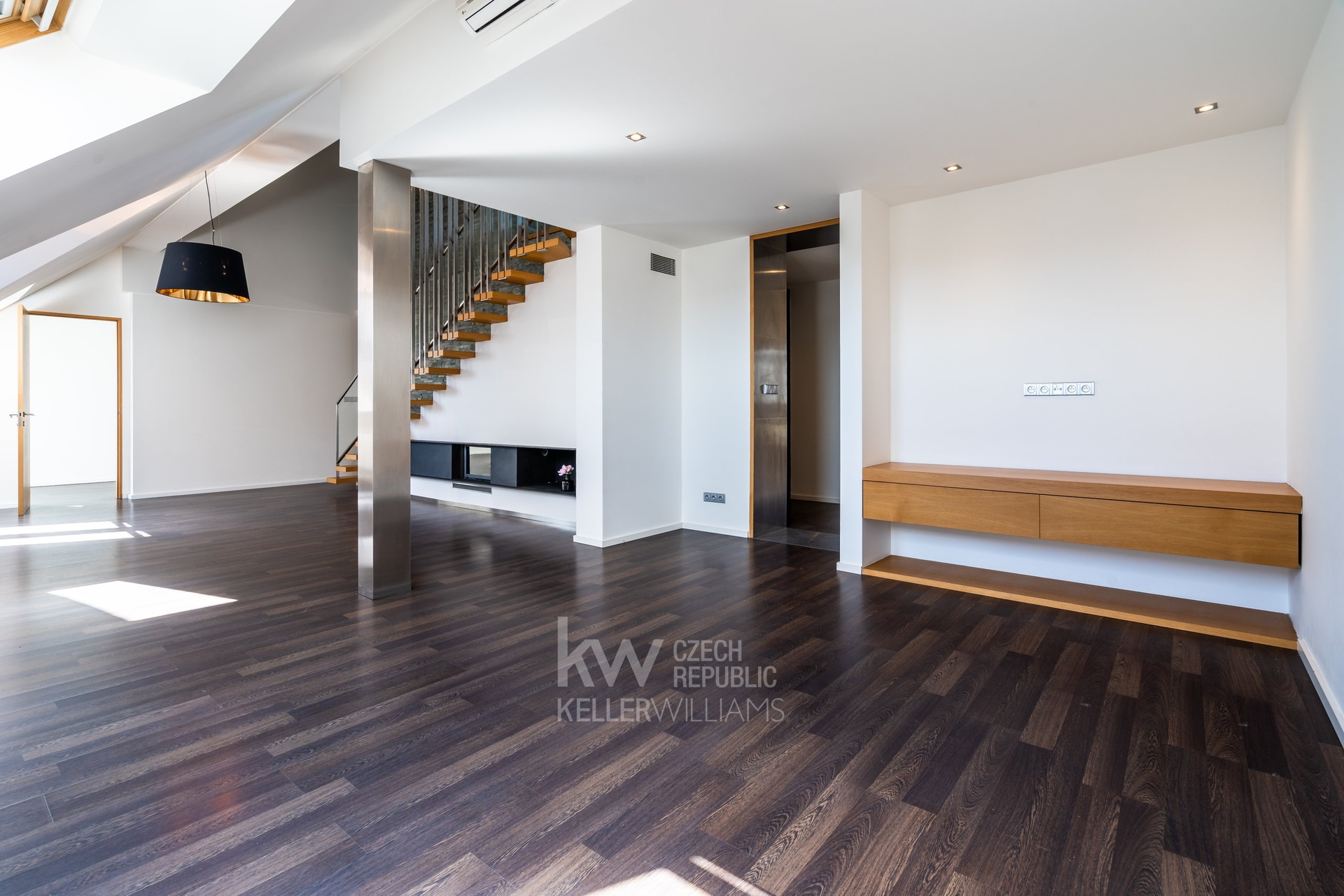 Byt 5+1, ul. Kodaňská - Vrzáková & Boháč