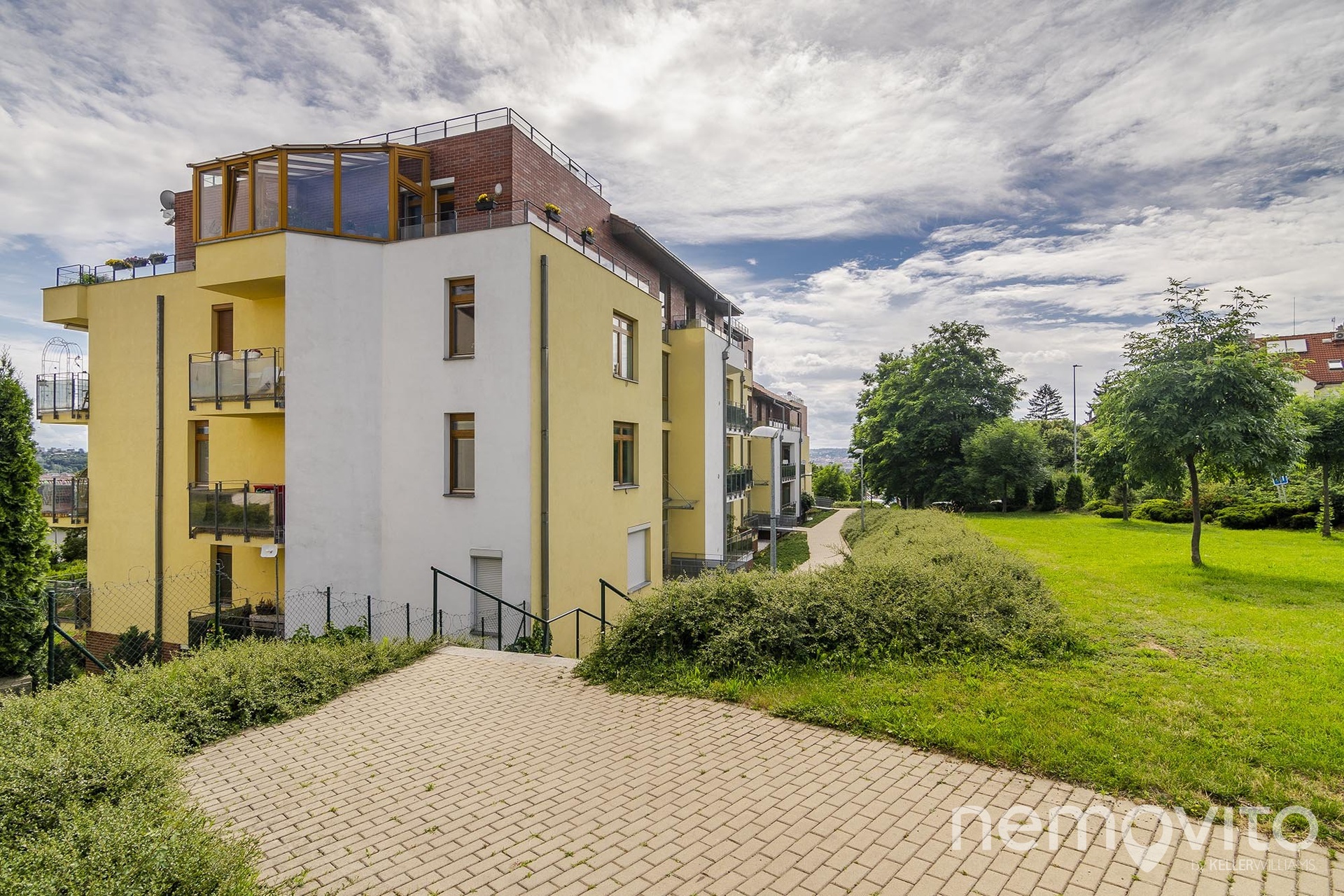 #Pronájem #byt #2+kk #Prosecká