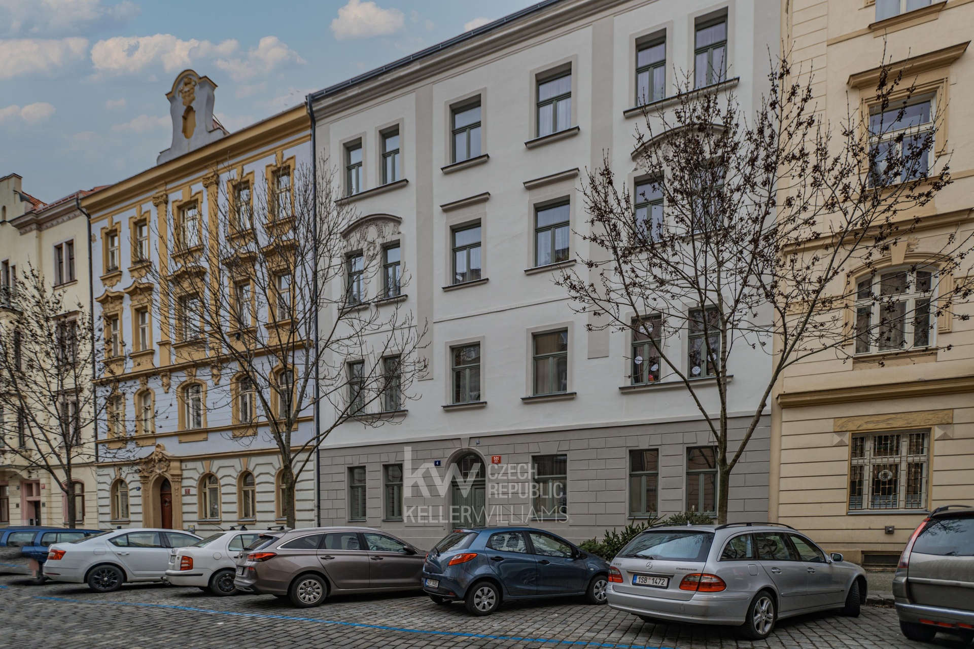 P1428183