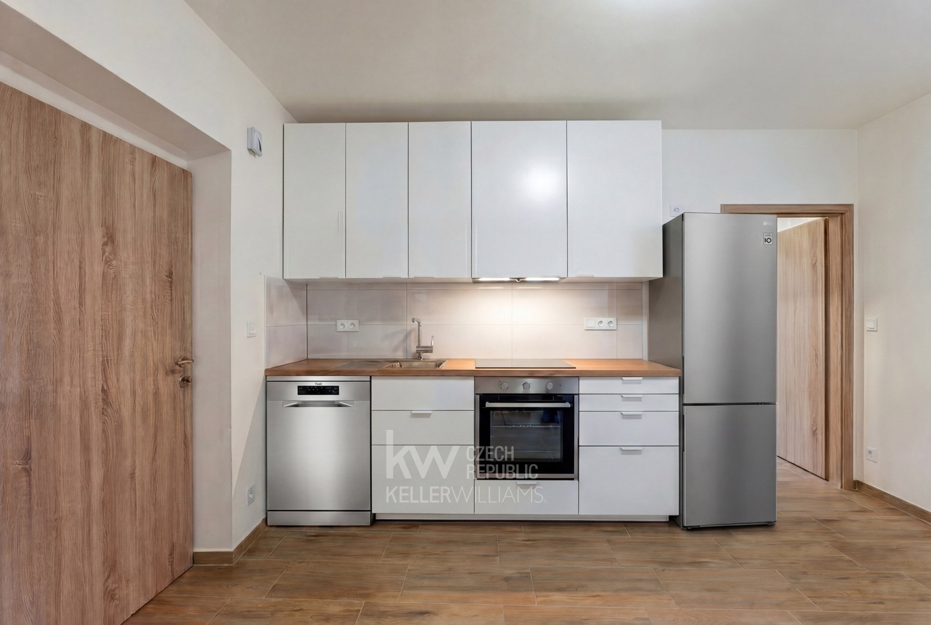 Kuchyňský kout & obývací pokoj