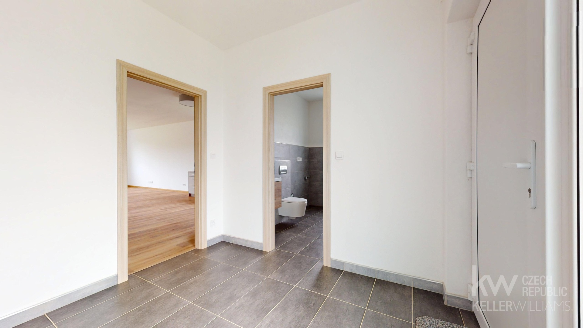 8. Pronajem-RD-Olbramovice-09242025_125824