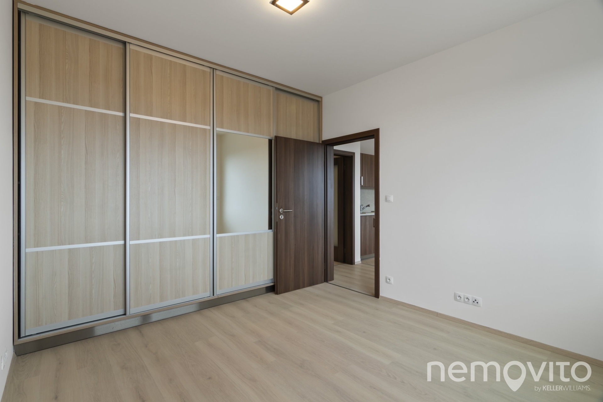 #pronájem #byt #2+kk #HorníMěcholupy