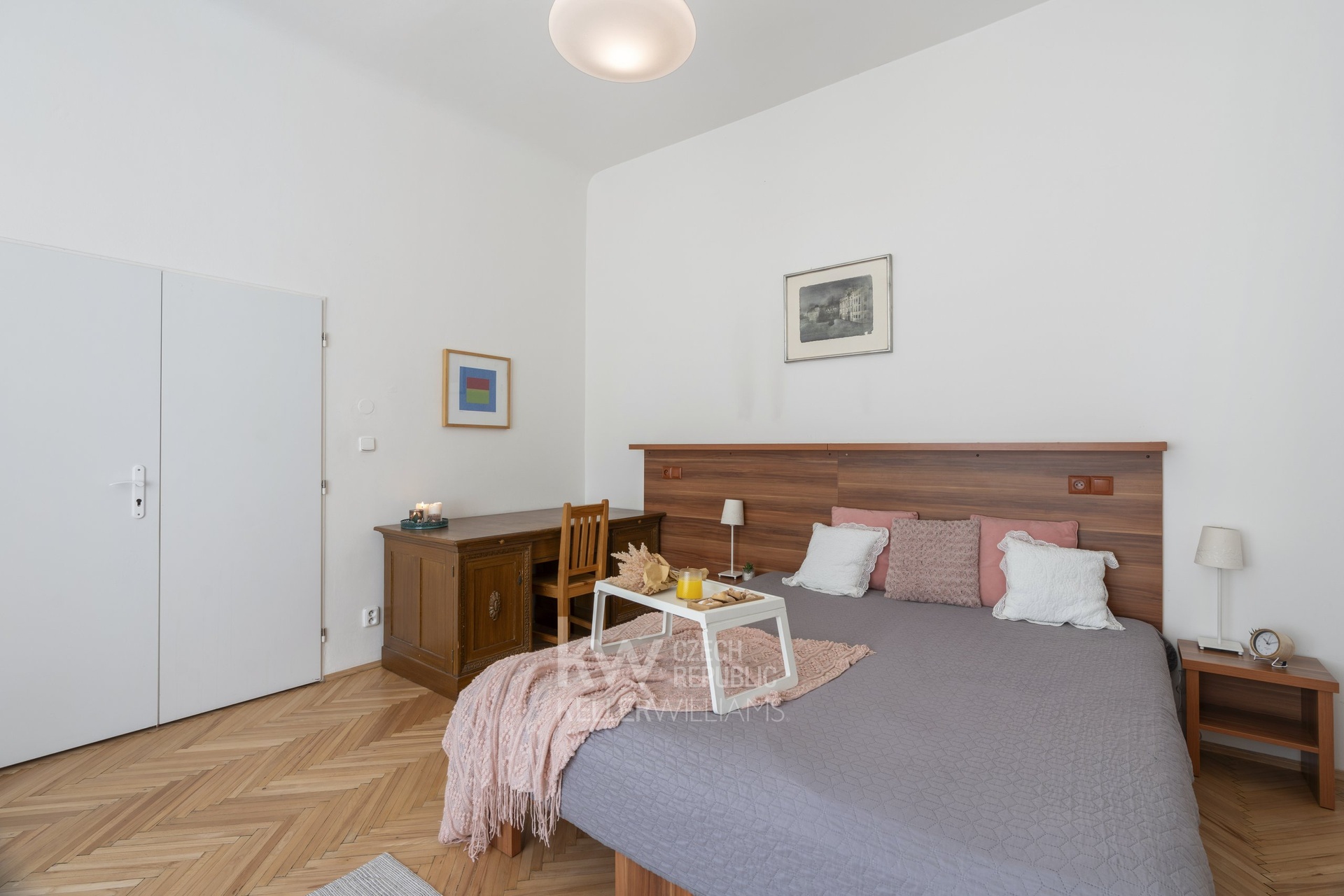 LOŽNICE 2/BEDROOM 2