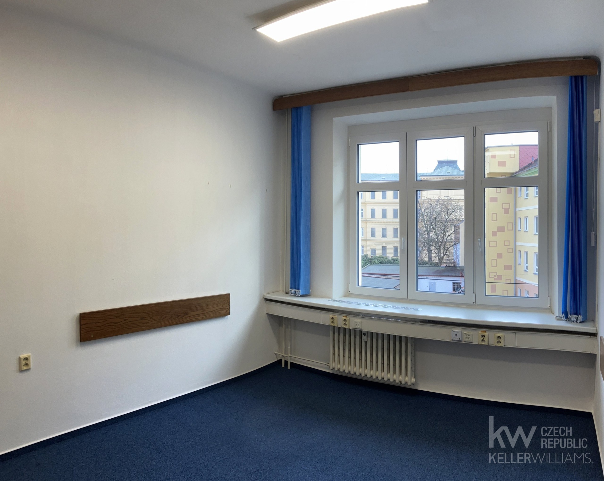 Kancelář malá č. 319