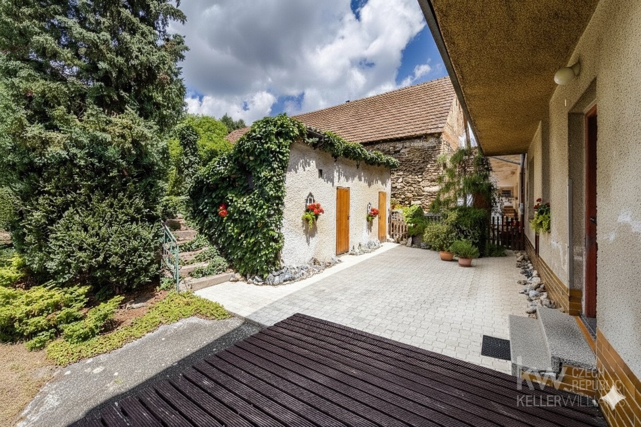 prodej rodinný dům Hořejník Andrea Kohoutová maklé